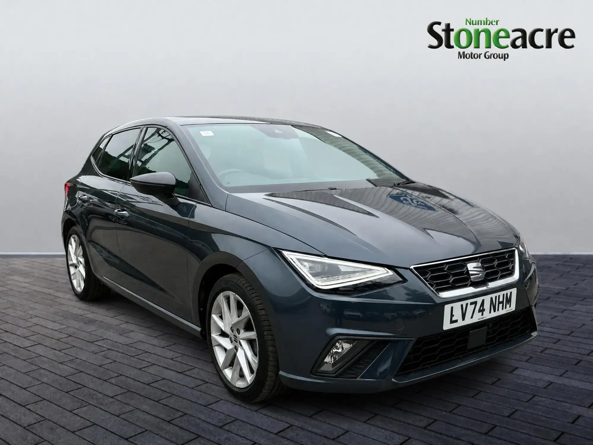 SEAT Ibiza 1.0 TSI FR Euro 6 (s/s) 5dr LV74NHM Image 1