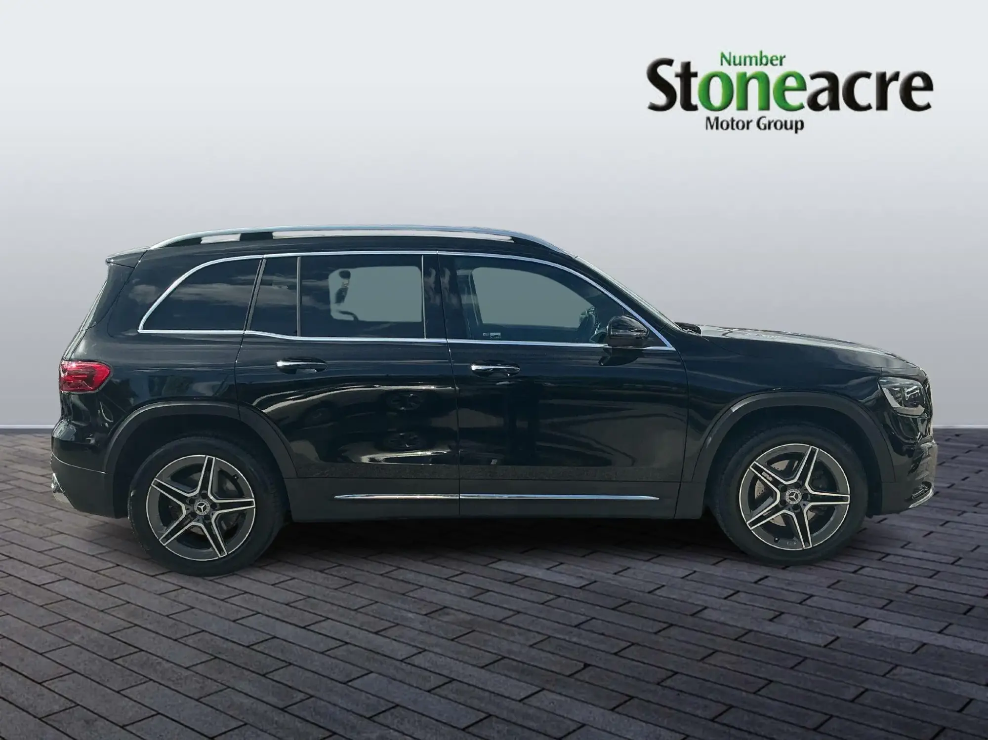 Mercedes-Benz GLB 1.3 GLB200 MHEV AMG Line (Executive) 7G-DCT Euro 6 (s/s) 5dr KU25UBF Image 2