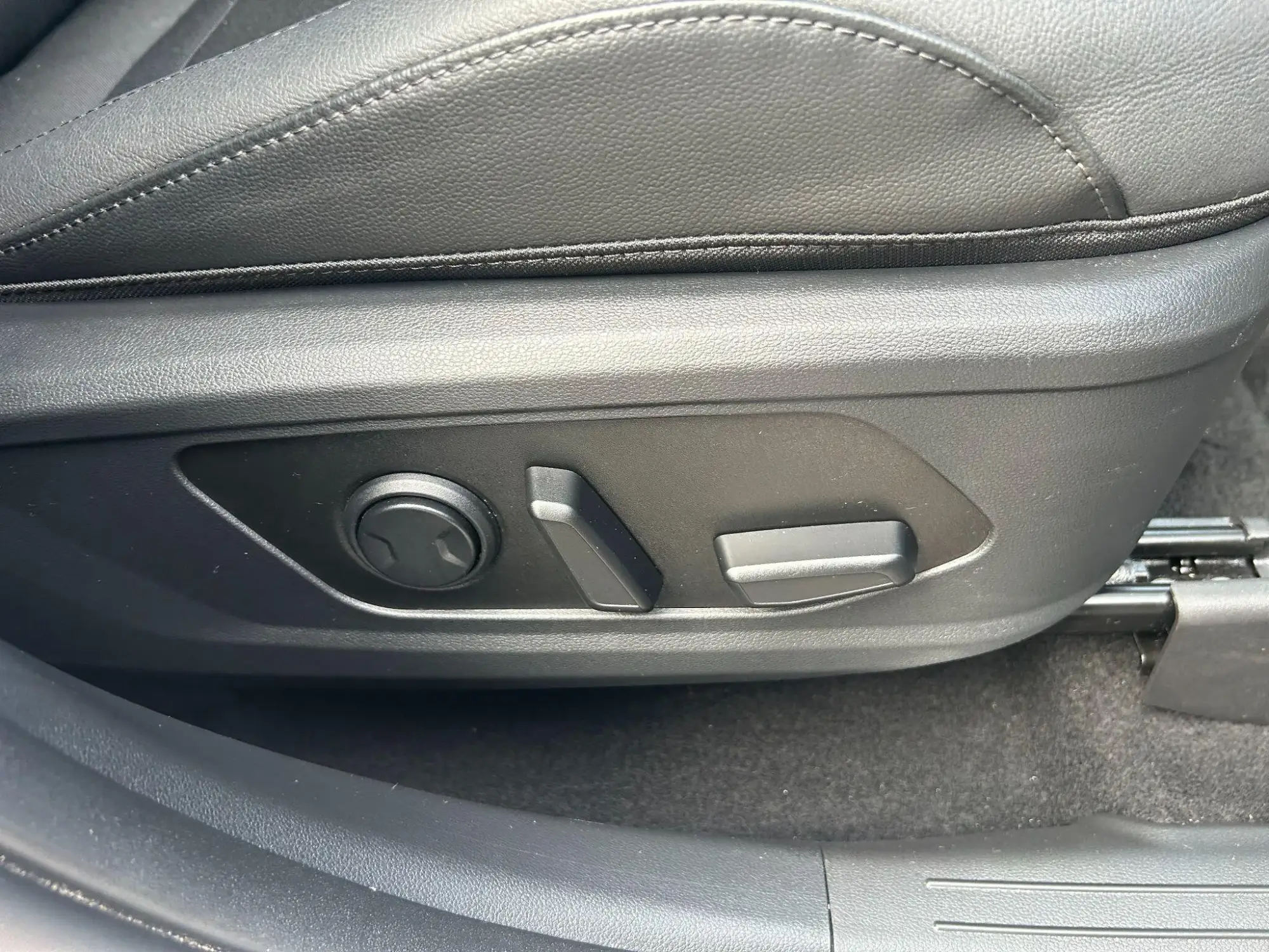 Hyundai TUCSON Image 12 Hyundai TUCSON Image 12