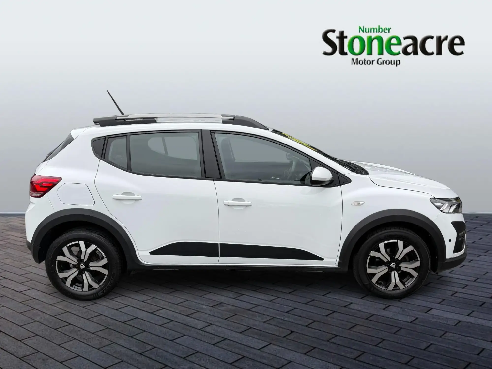 Dacia Sandero Stepway Stepway Prestige TCe 90 YP22YNJ Image 2