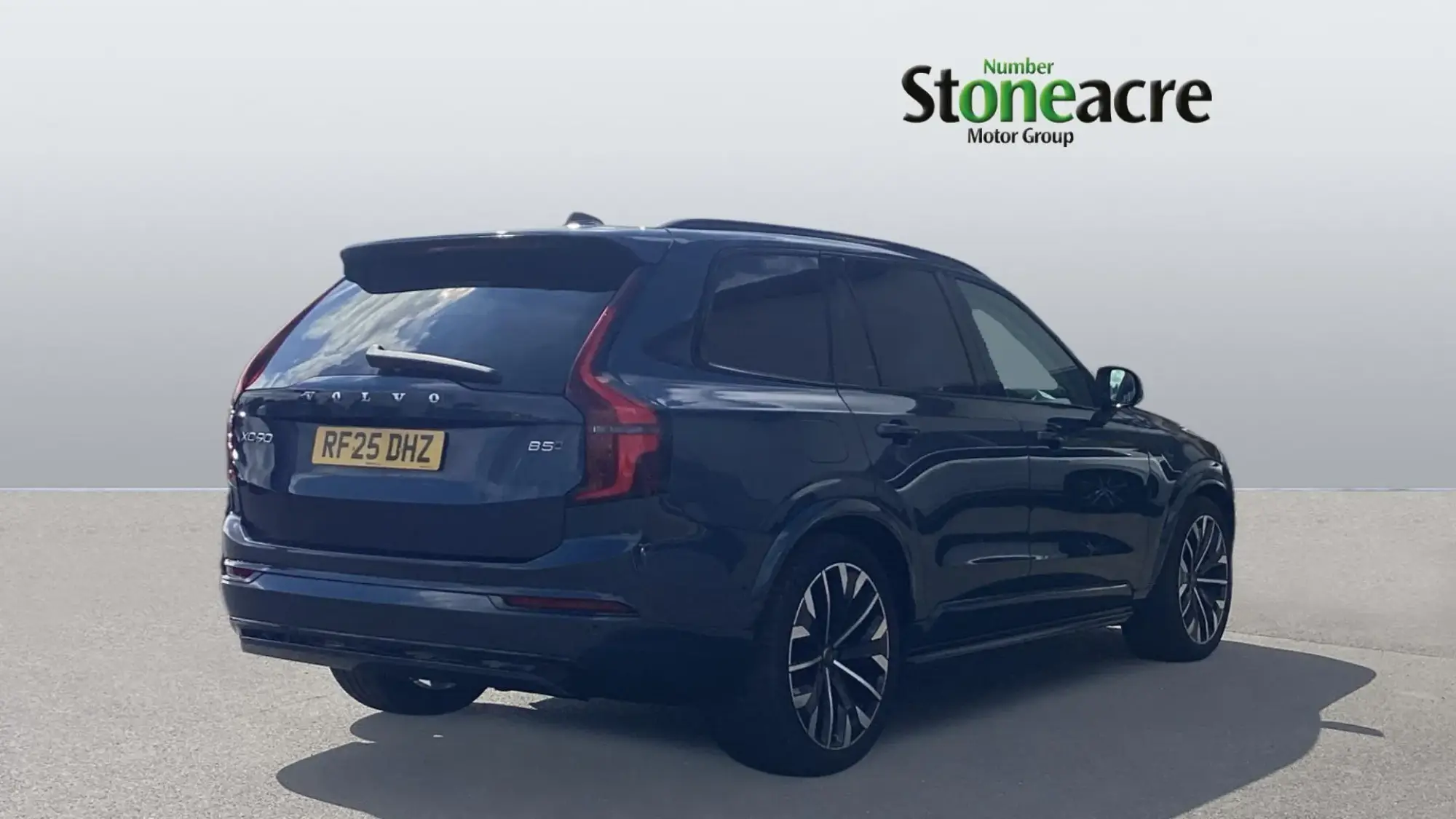 Volvo XC90 Image 2 Volvo XC90 Image 2