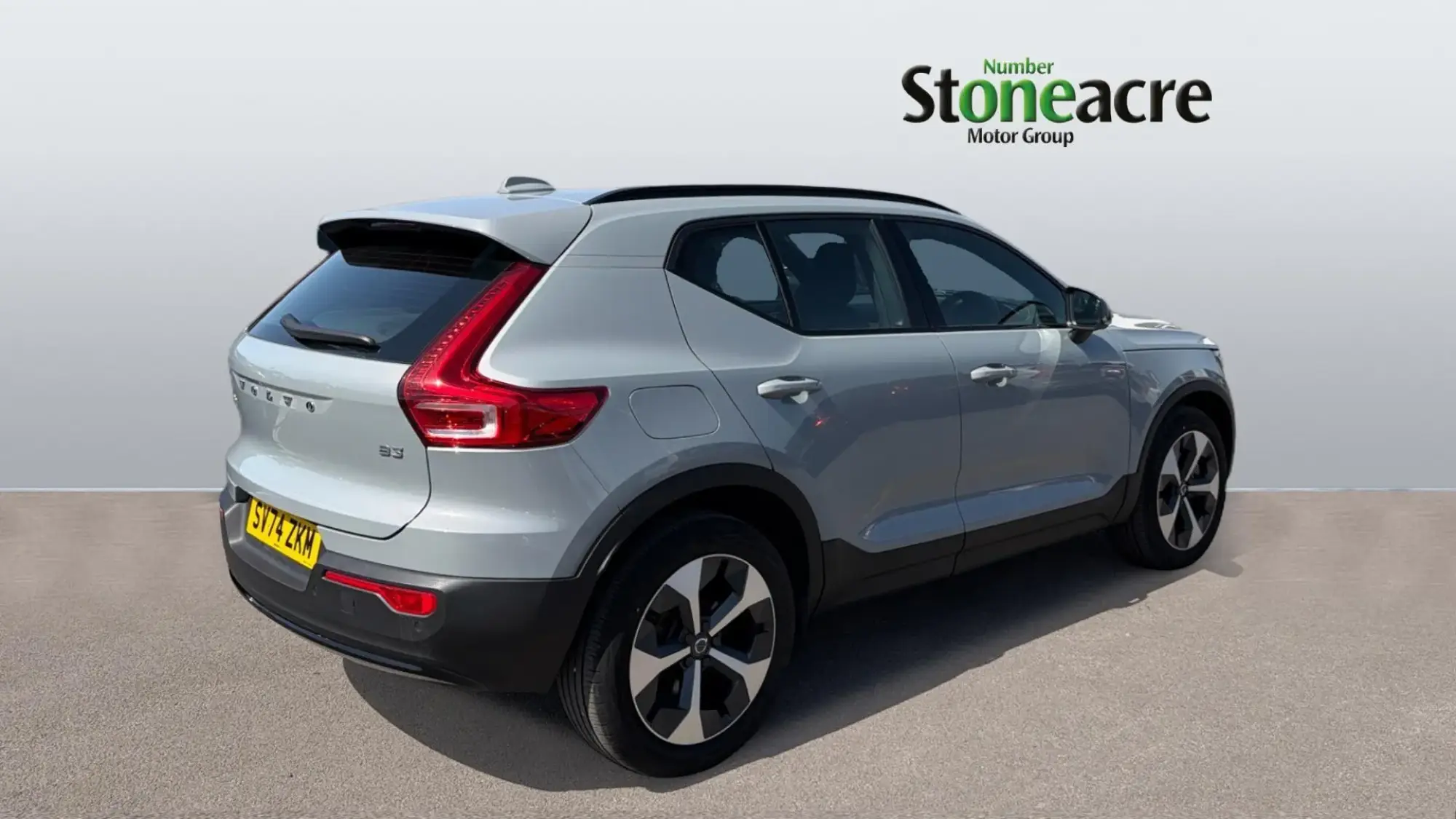 Volvo XC40 Image 2