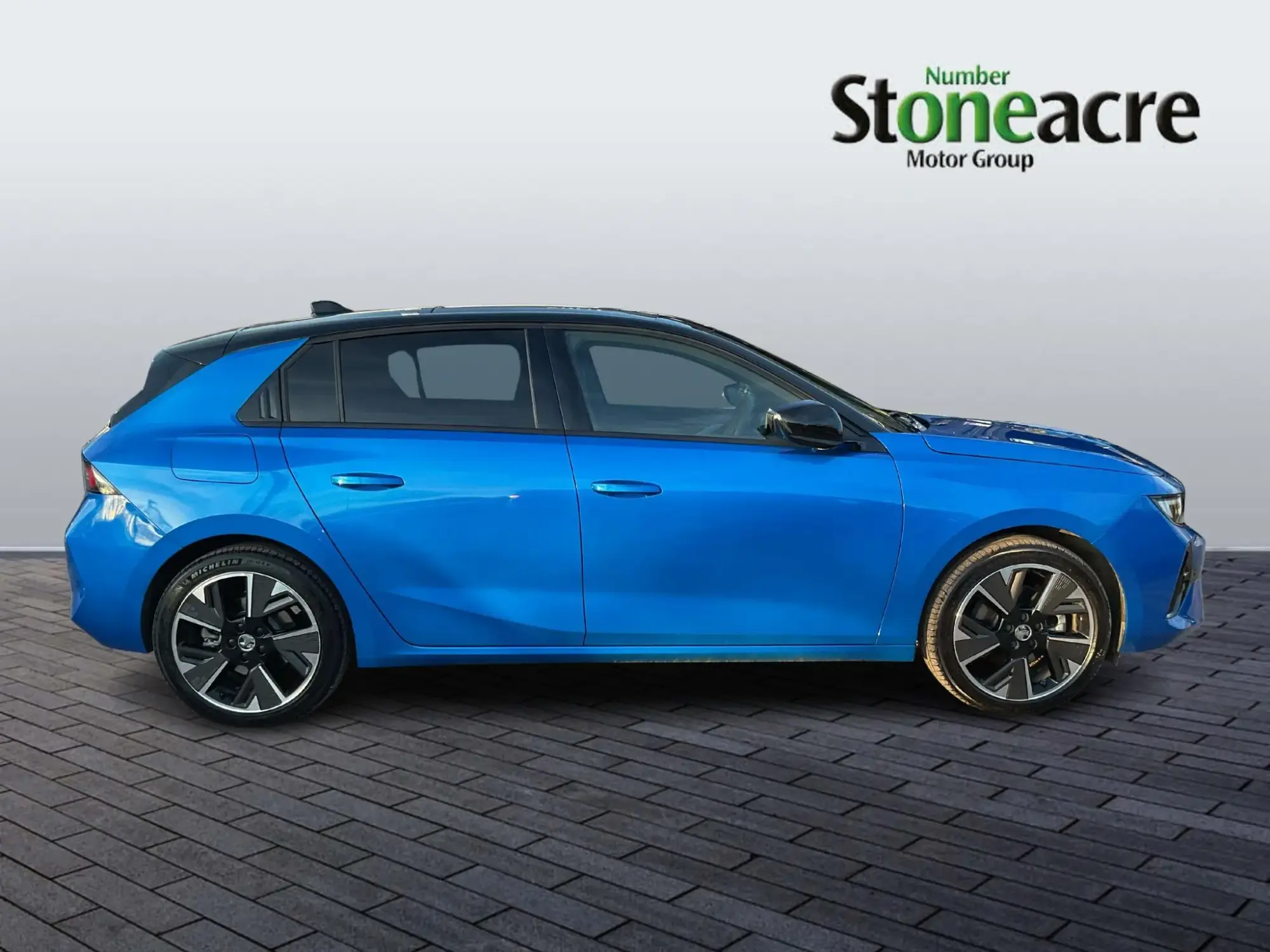Vauxhall Astra Electric Image 8