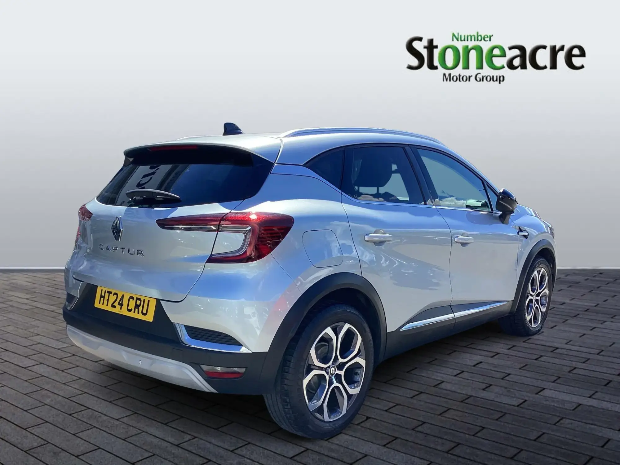 Renault Captur Techno TCe 90 MY22 HT24CRU Image 3