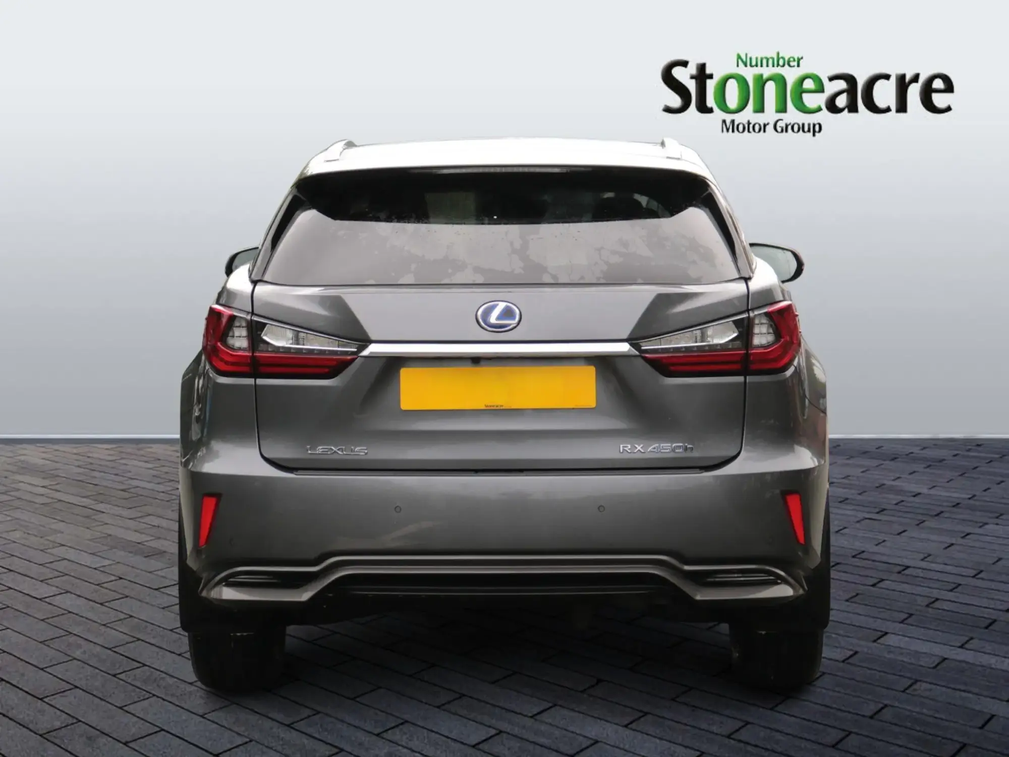 Lexus RX Image 4
