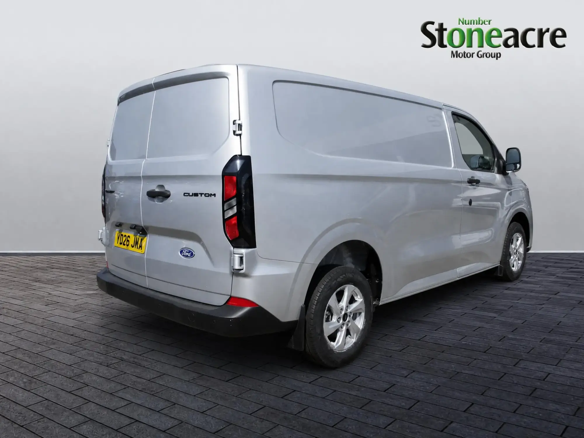 Ford Transit Custom 2.0 300 EcoBlue Trend L1 H1 Euro 6 (s/s) 5dr YD26JNA Image 3