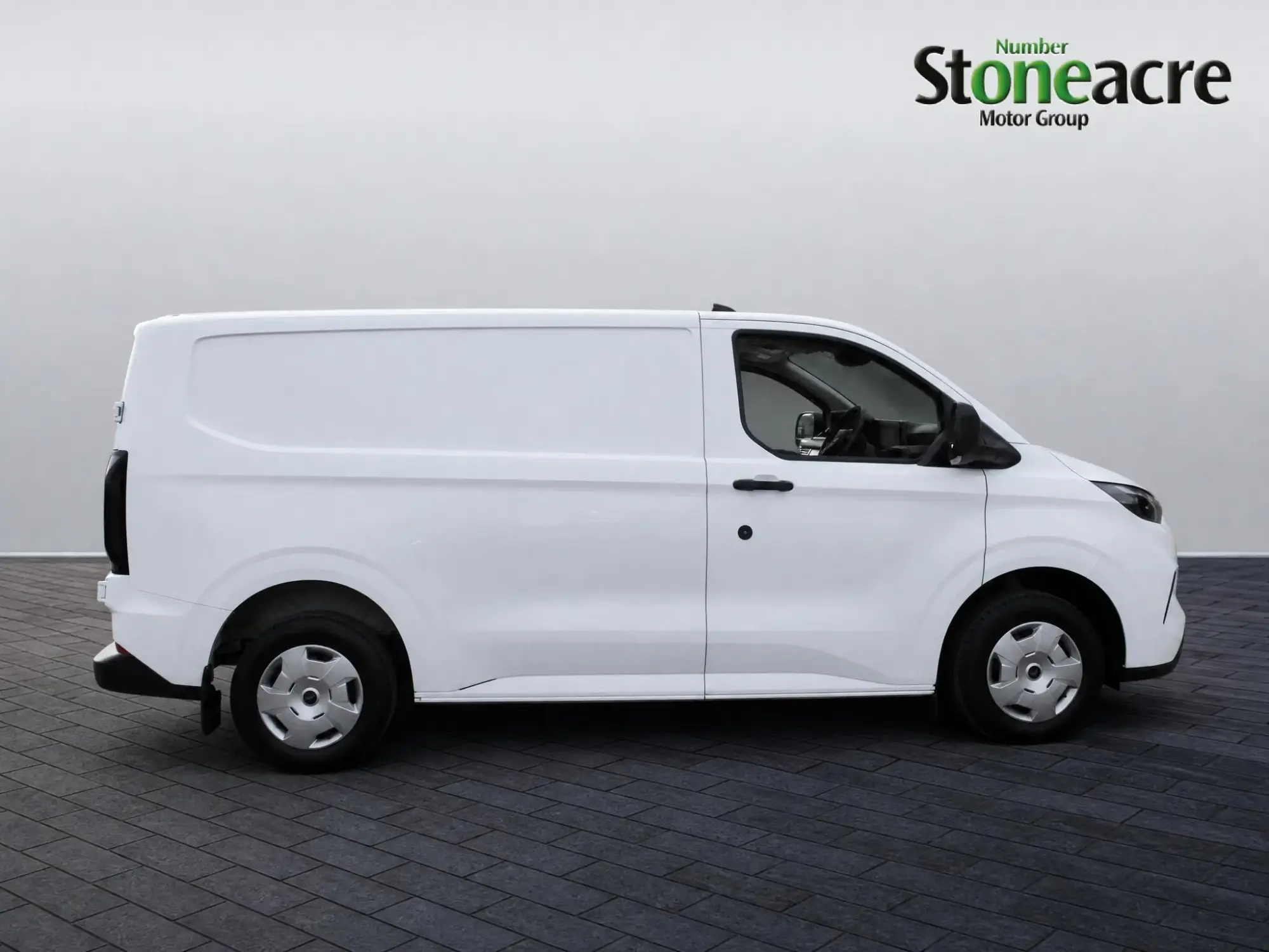 Ford Transit Custom 2.0 280 EcoBlue Trend L1 H1 Euro 6 (s/s) 5dr DN73ODR Image 2