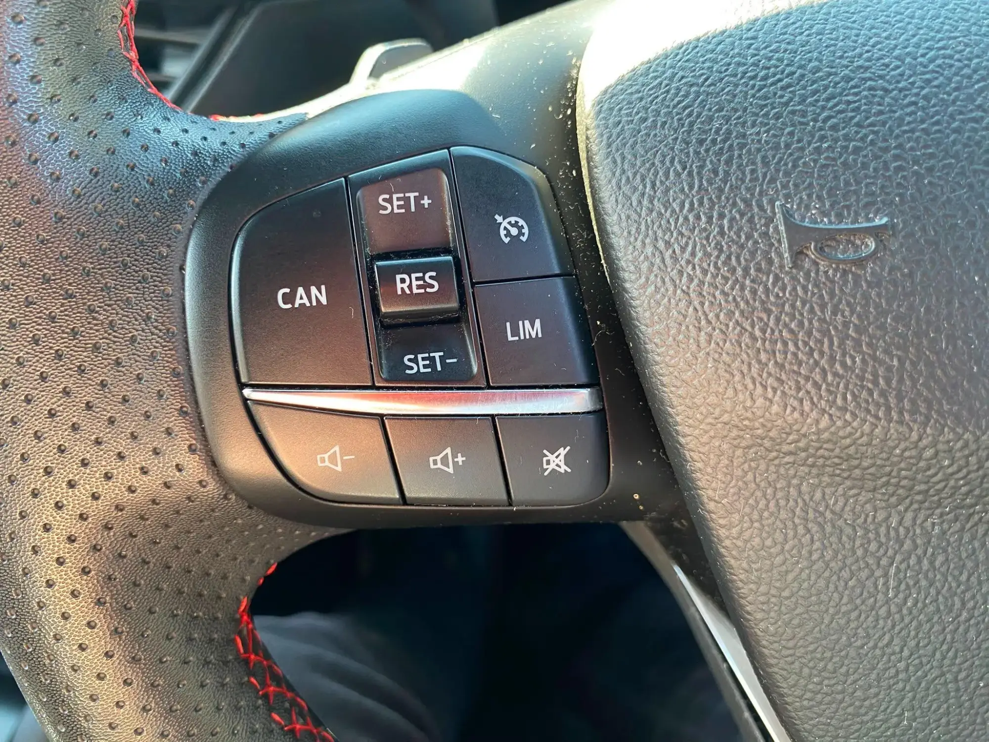 Ford Focus Image 2