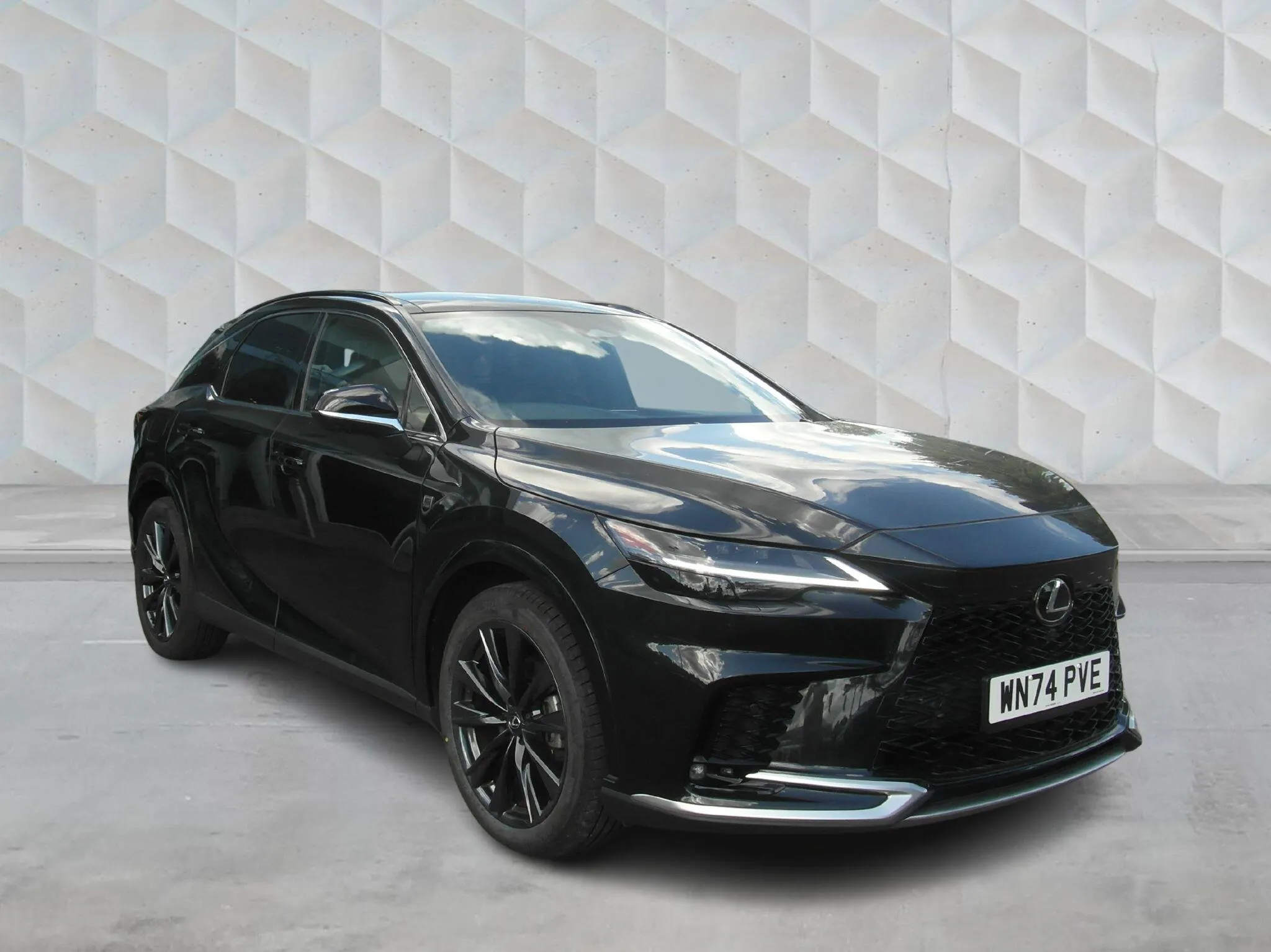Lexus RX Plug-In Hybrid listing photo