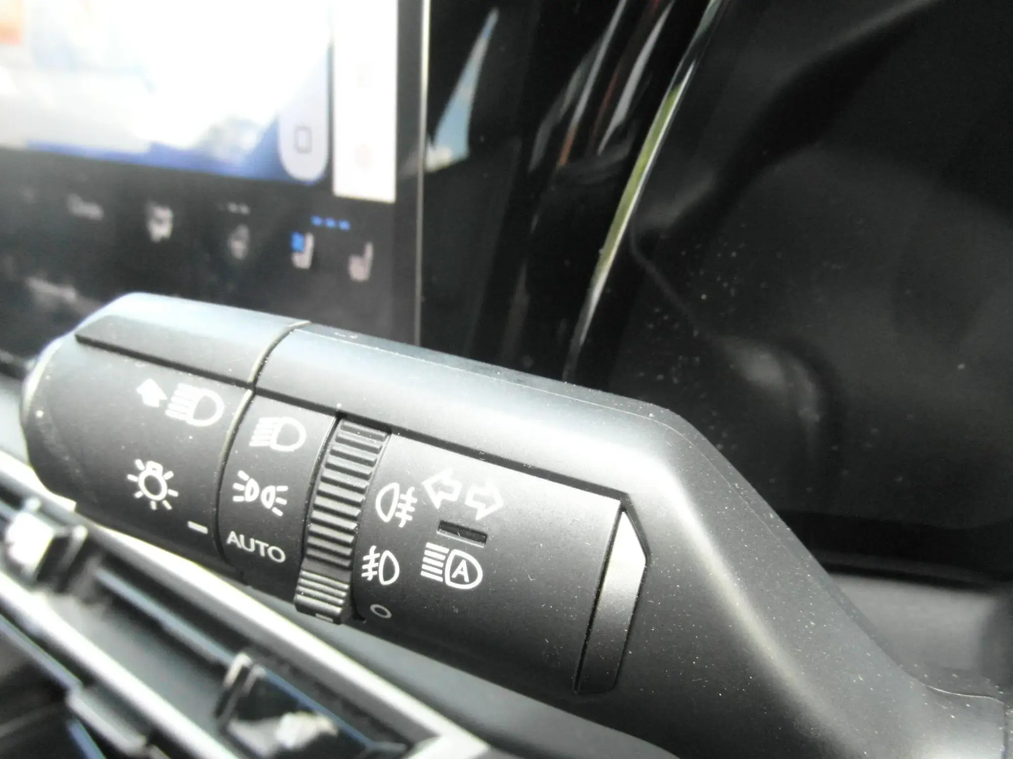Lexus RX Plug-In Hybrid Image 13 Lexus RX Plug-In Hybrid Image 13