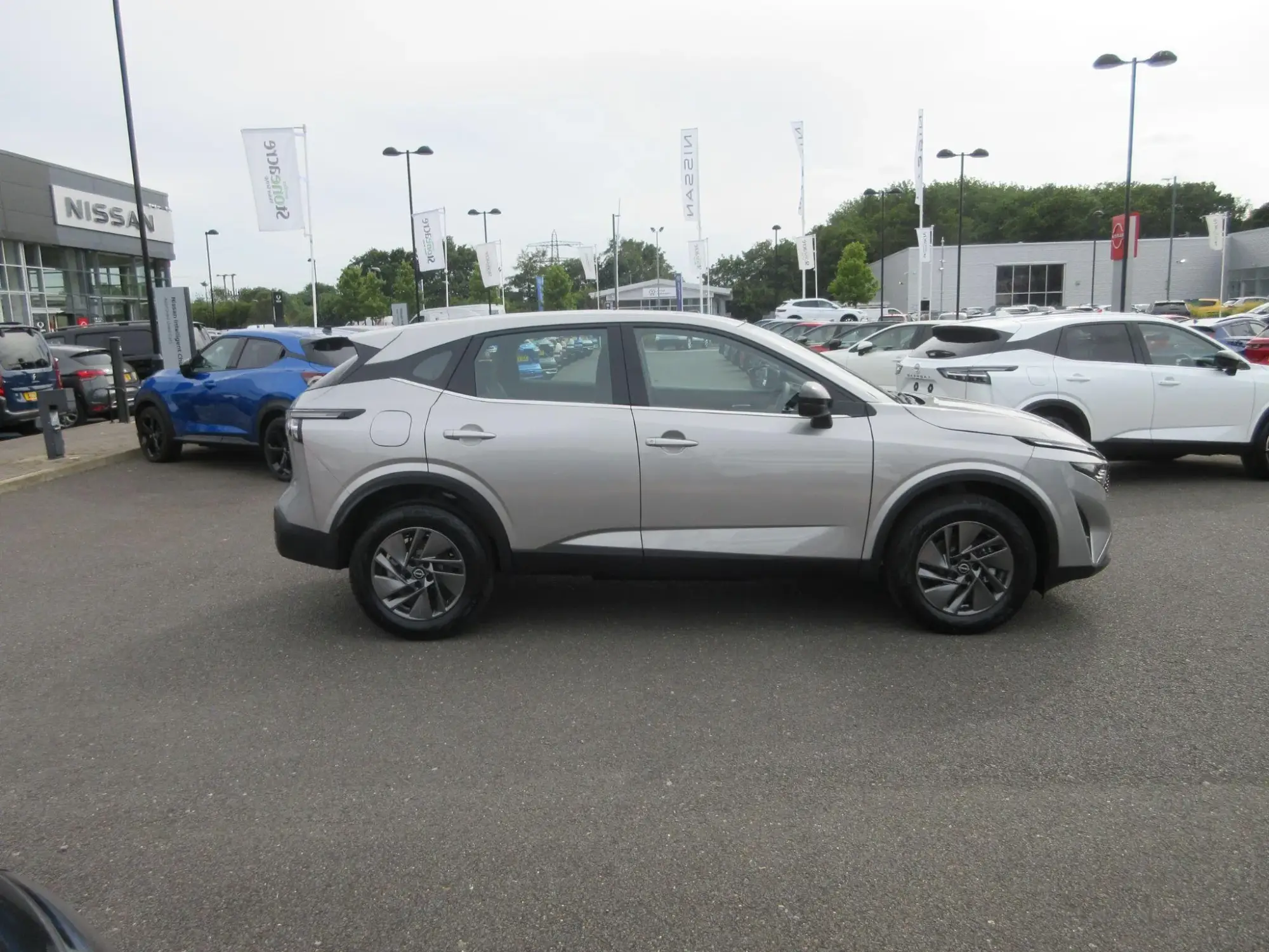 Nissan Qashqai Image 2 Nissan Qashqai Image 2