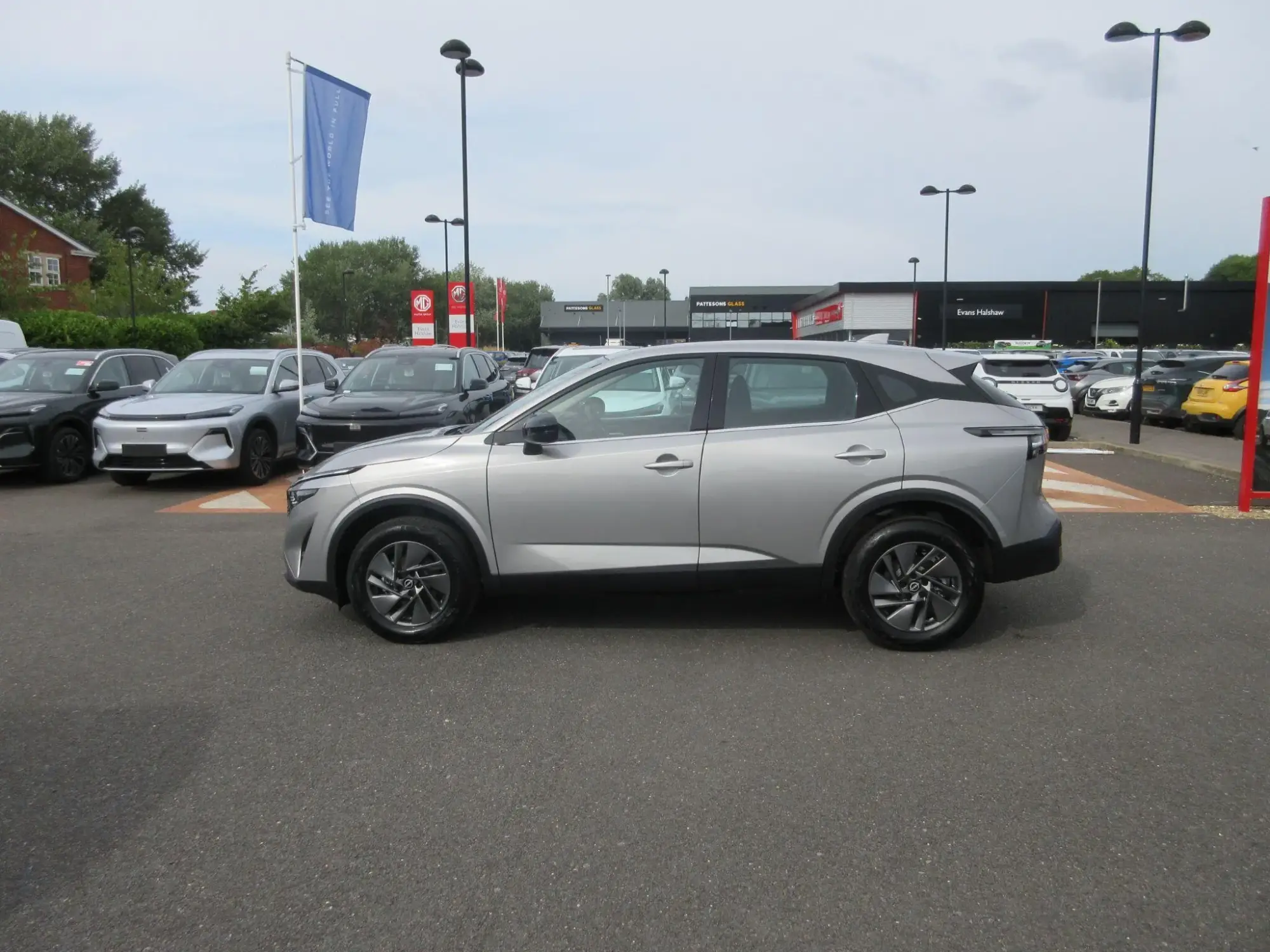 Nissan Qashqai Image 6 Nissan Qashqai Image 6