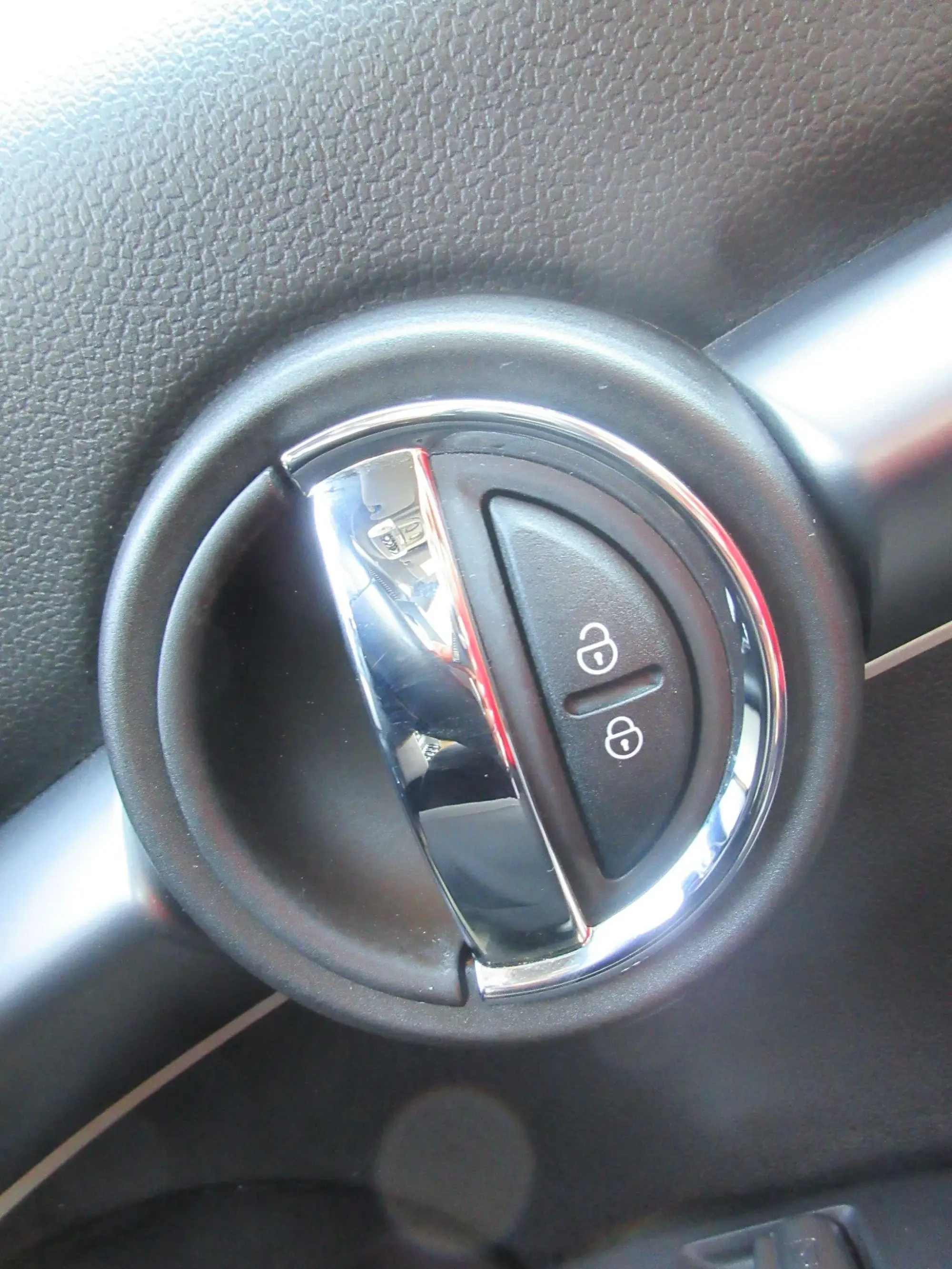 MINI Hatch Image 17 MINI Hatch Image 17