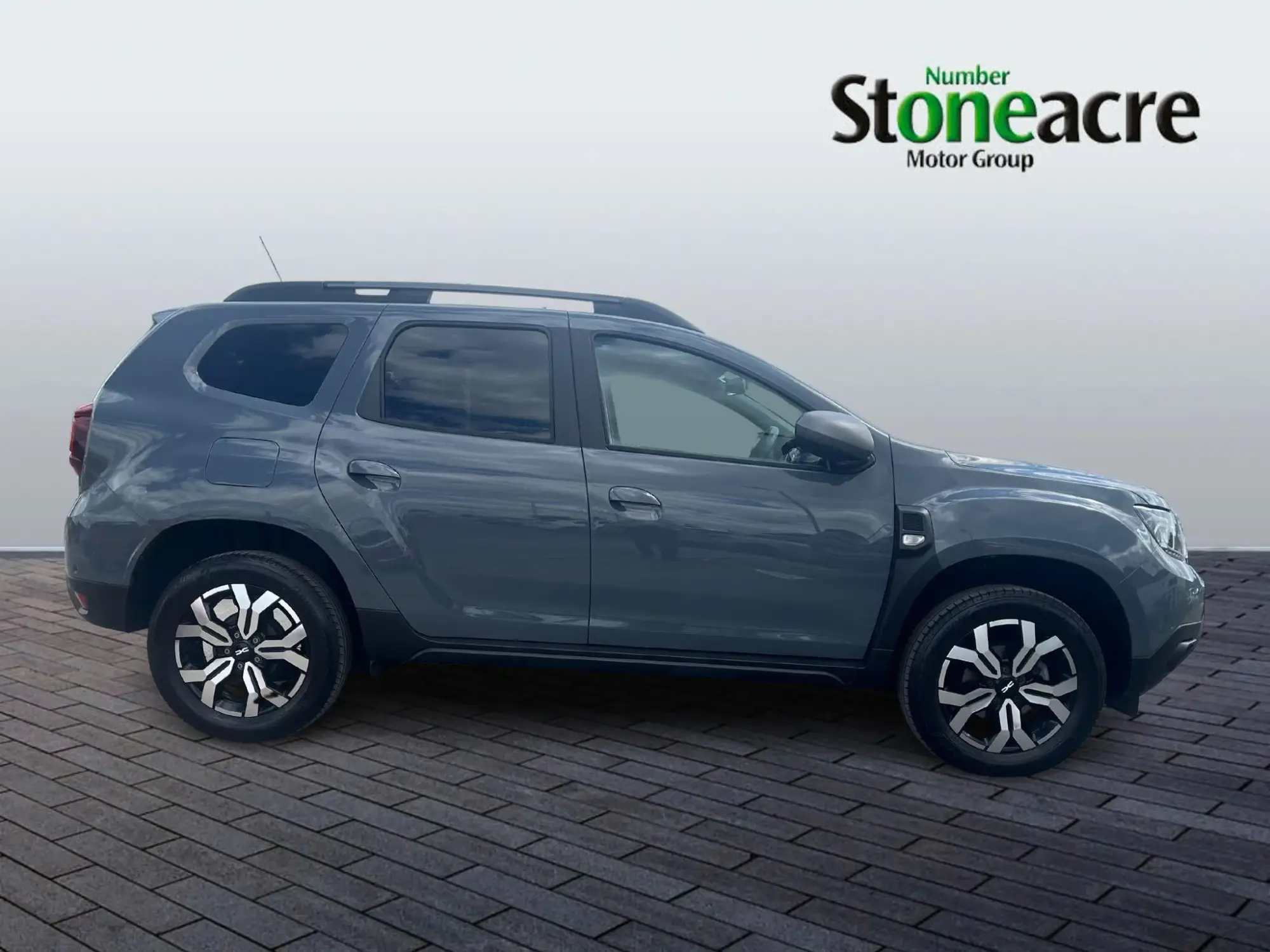 Dacia Duster Image 2