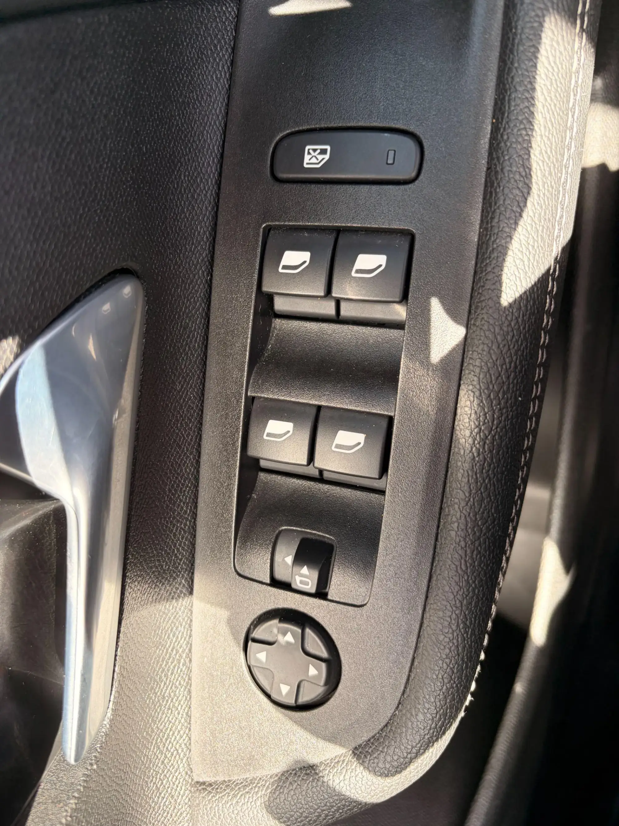 Vauxhall Mokka Image 14 Vauxhall Mokka Image 14