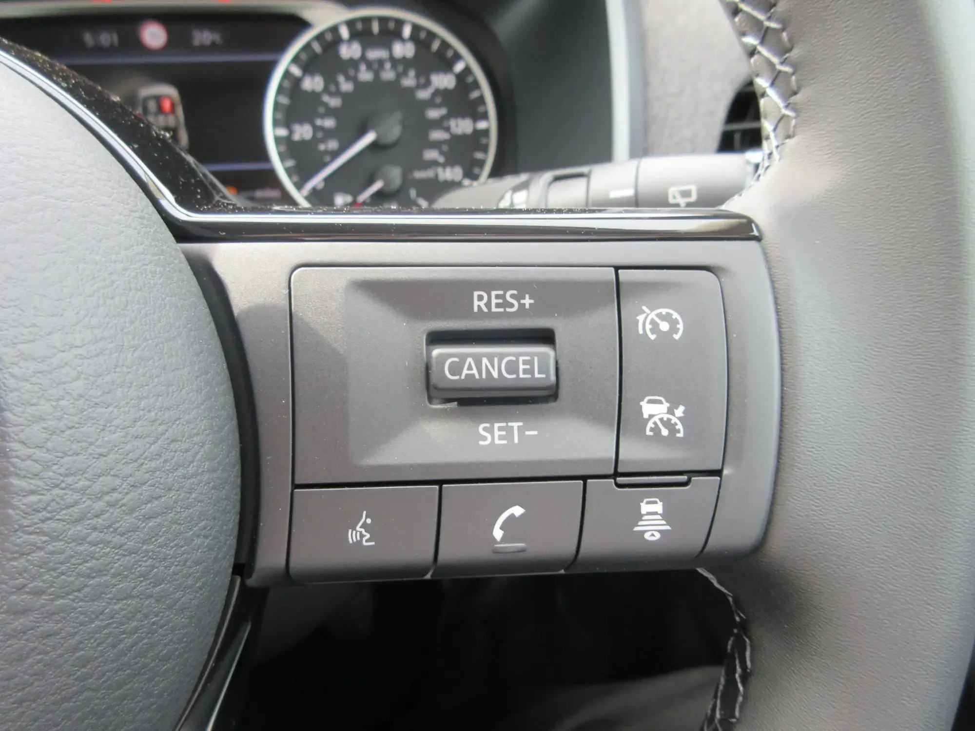 Nissan Qashqai Image 24 Nissan Qashqai Image 24