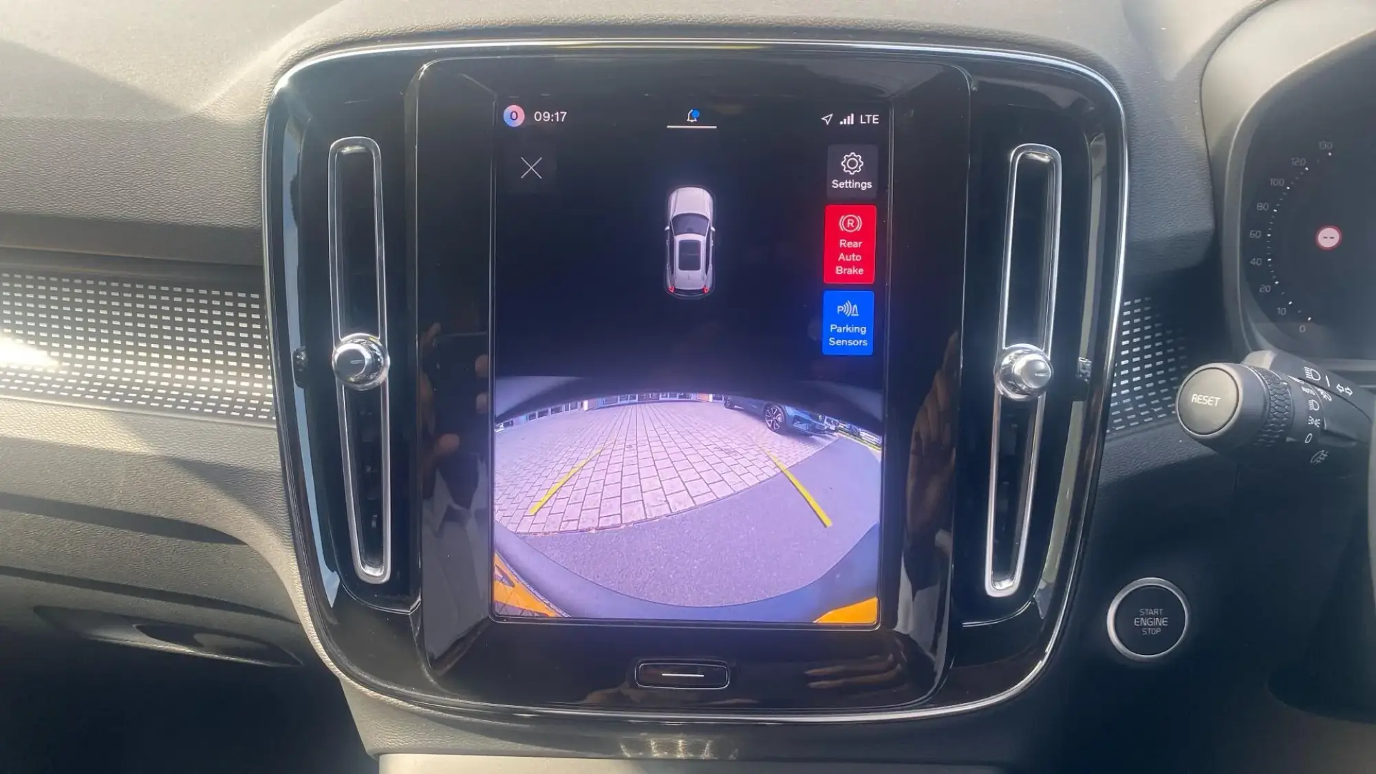 Volvo XC40 Image 18