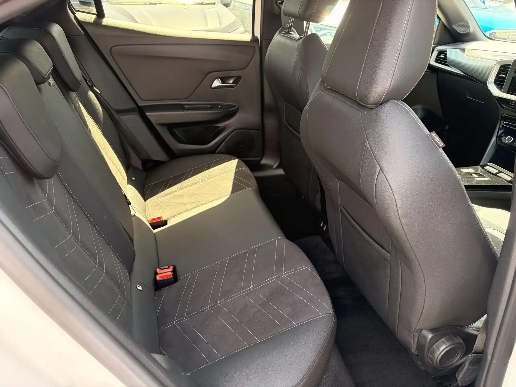 Vauxhall Mokka Image 35 Vauxhall Mokka Image 35