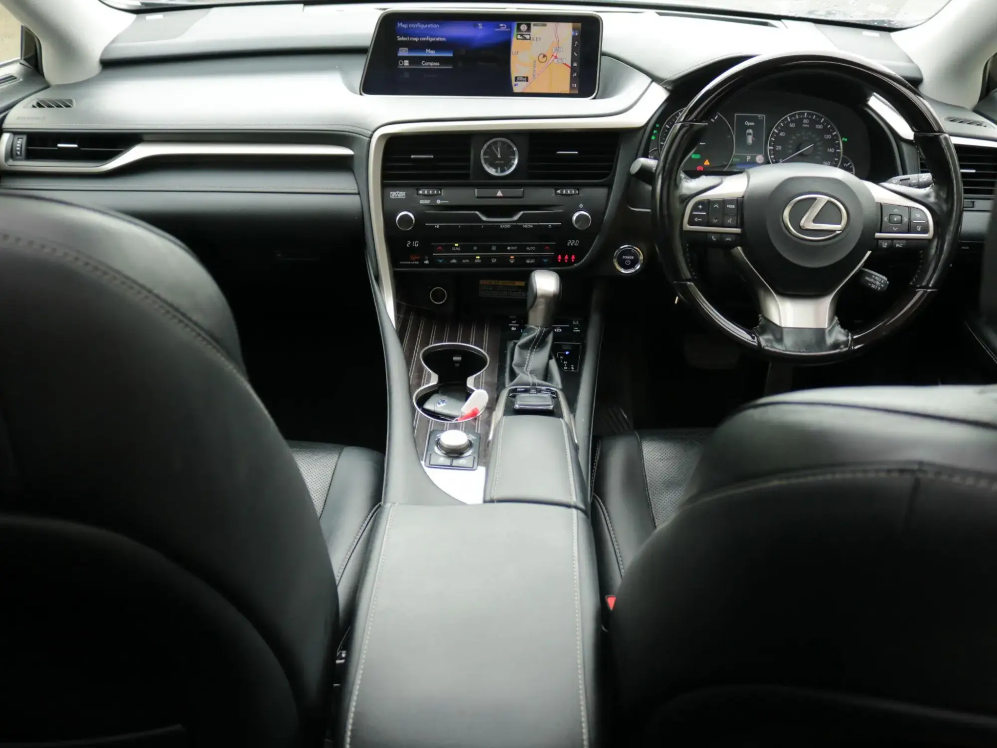 Lexus RX Image 15
