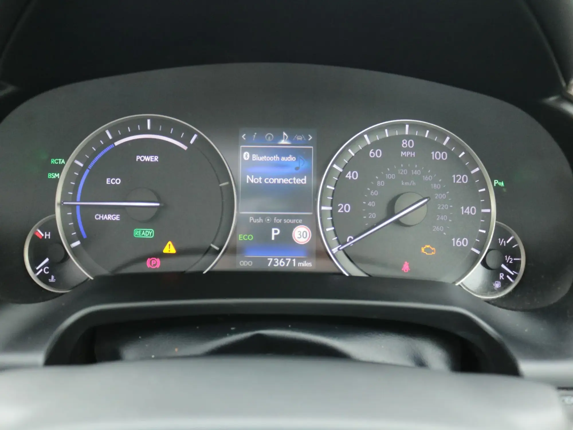 Lexus RX Image 19