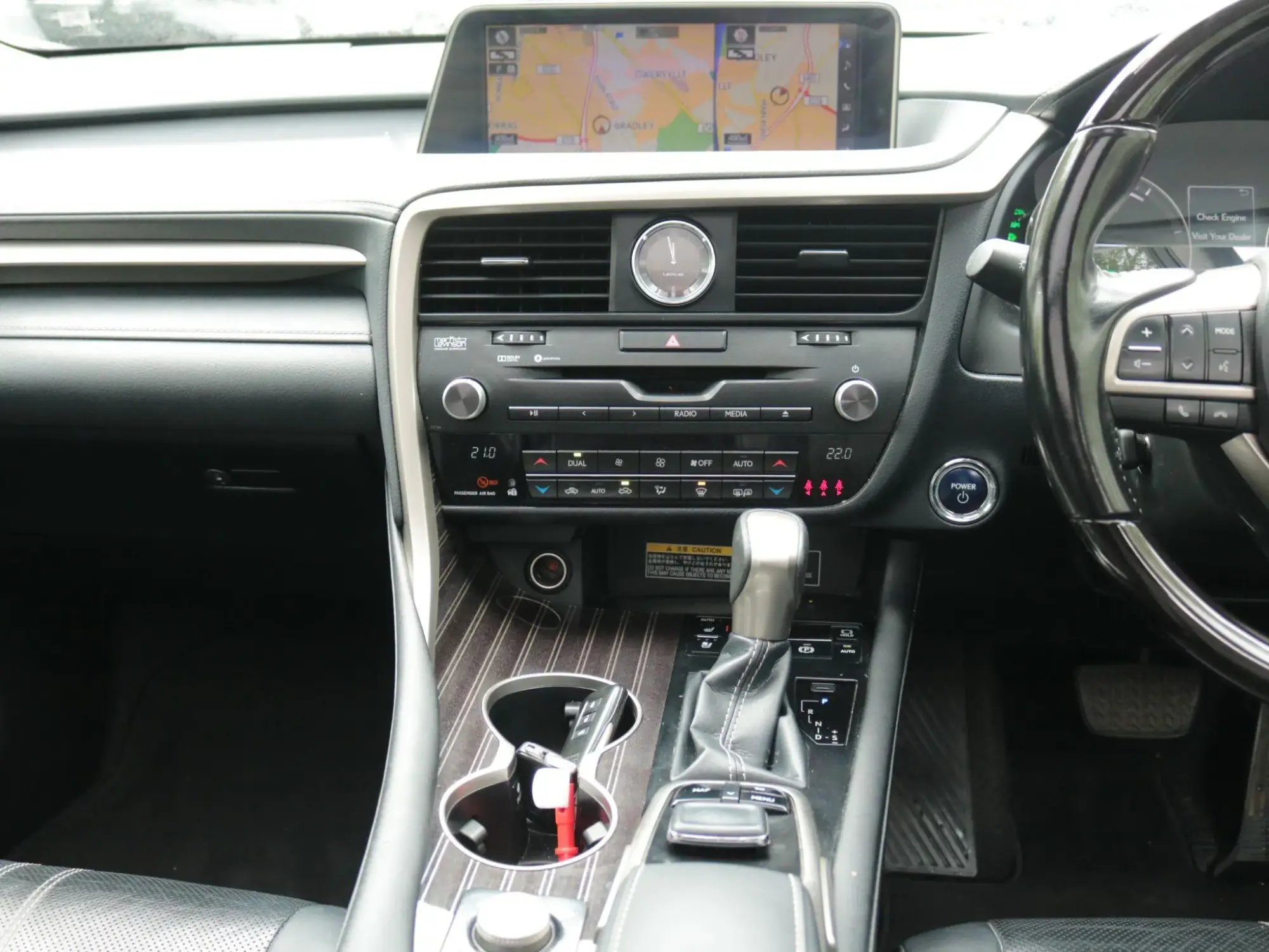 Lexus RX Image 28