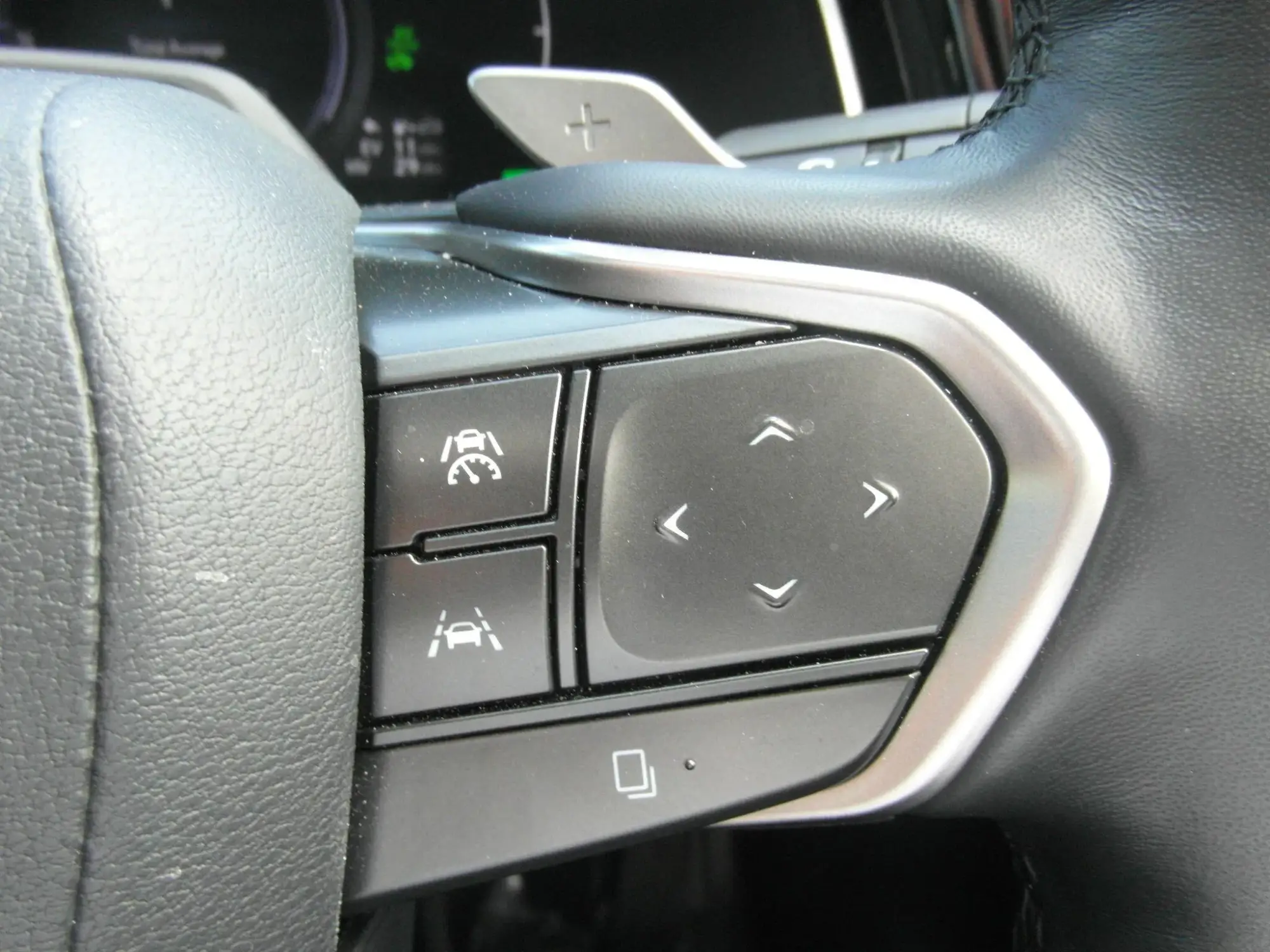 Lexus RX Plug-In Hybrid Image 15 Lexus RX Plug-In Hybrid Image 15