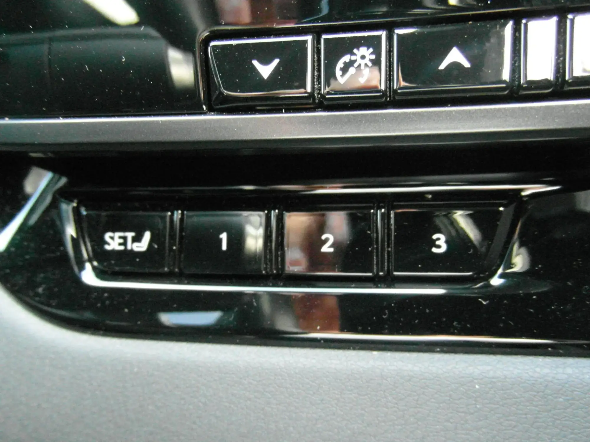 Lexus RX Plug-In Hybrid Image 17 Lexus RX Plug-In Hybrid Image 17