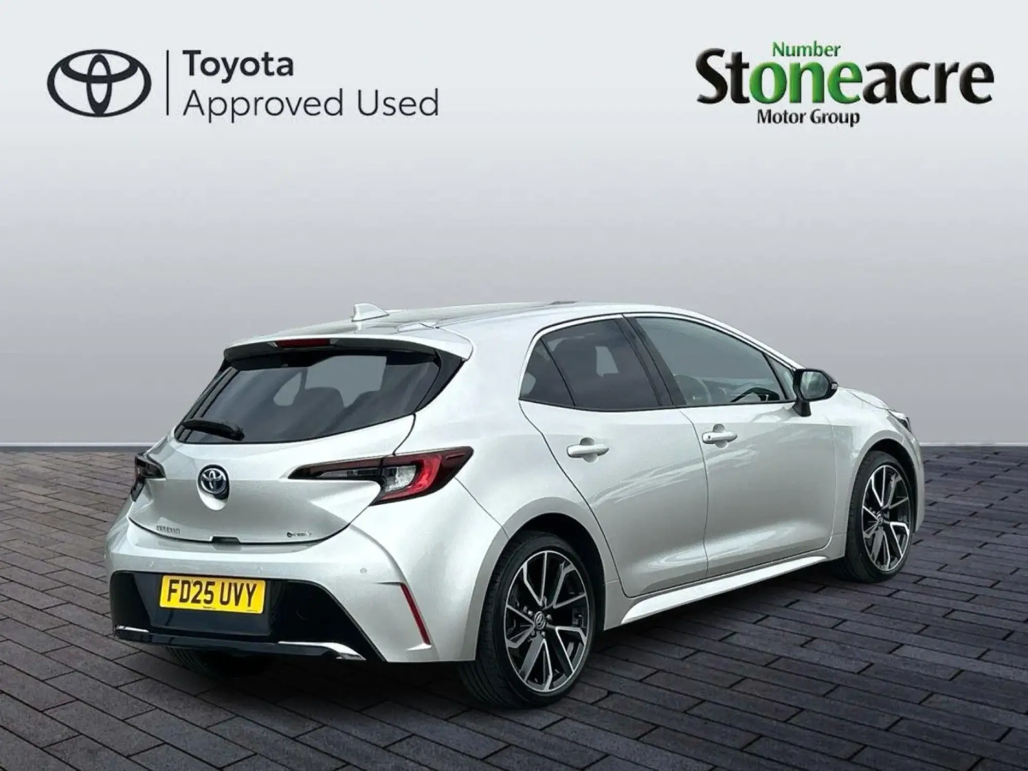 Toyota Corolla Hatchback Image 3 Toyota Corolla Hatchback Image 3