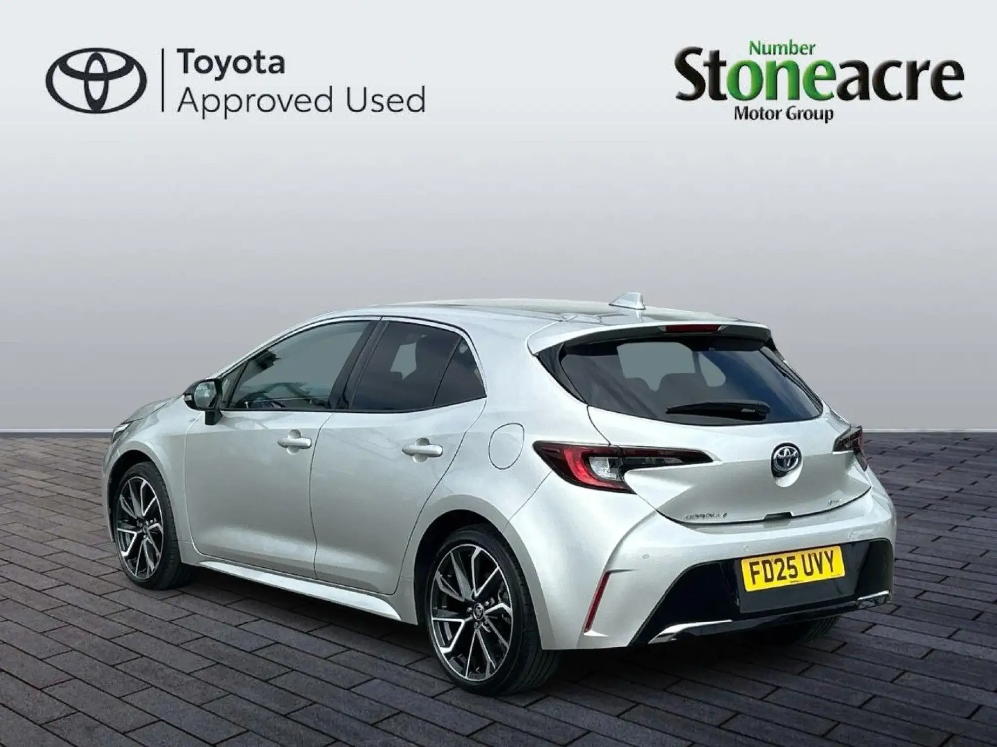 Toyota Corolla Hatchback Image 5 Toyota Corolla Hatchback Image 5
