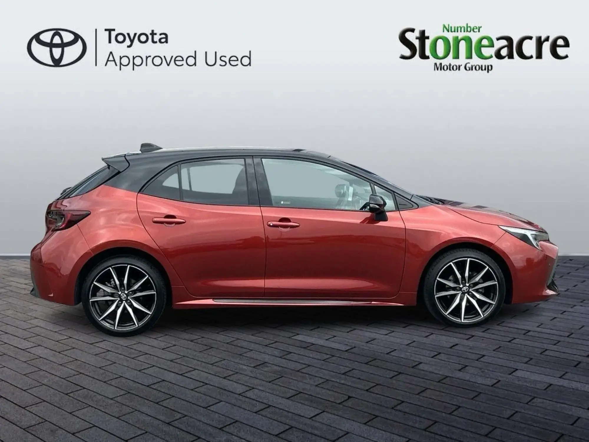 Toyota Corolla Hatchback Image 2 Toyota Corolla Hatchback Image 2