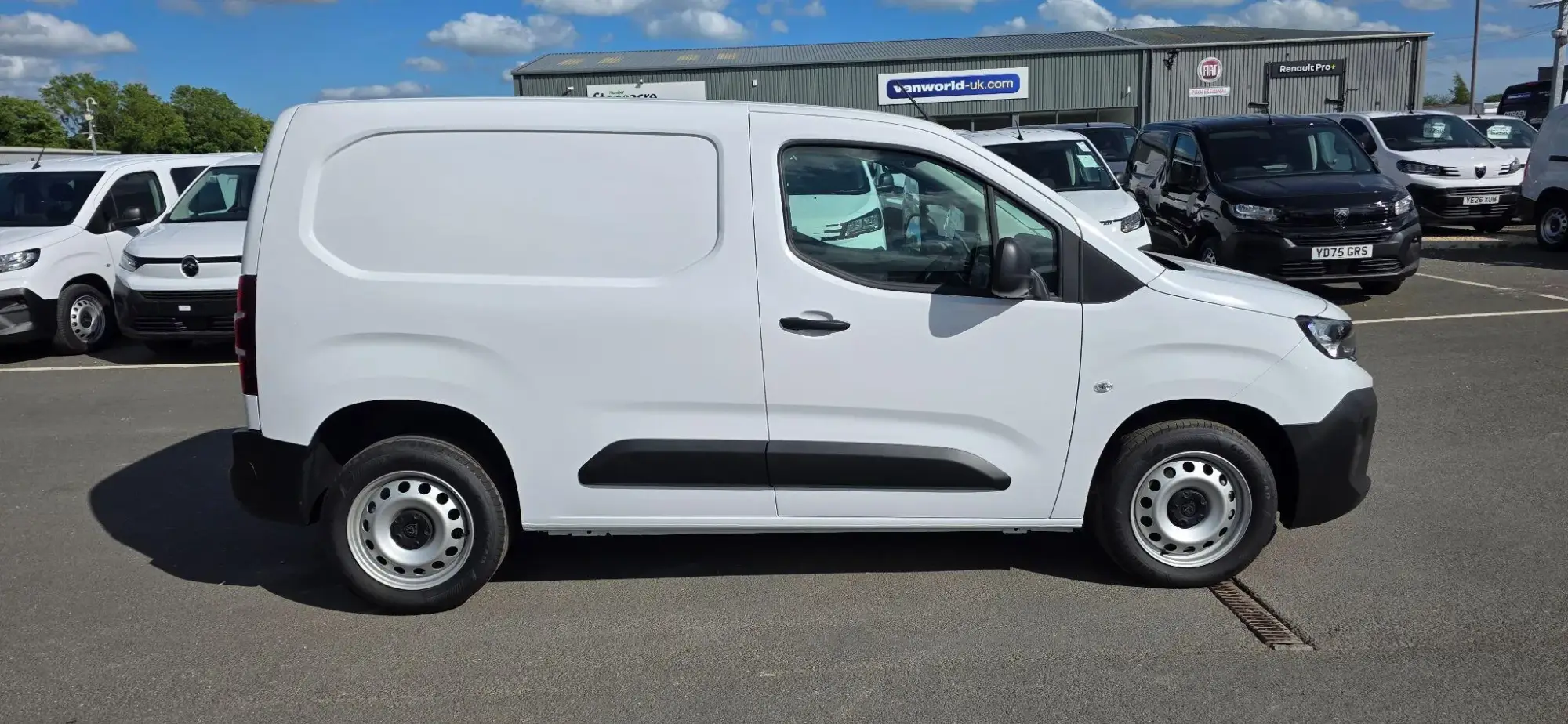 Peugeot e-Partner Image 2