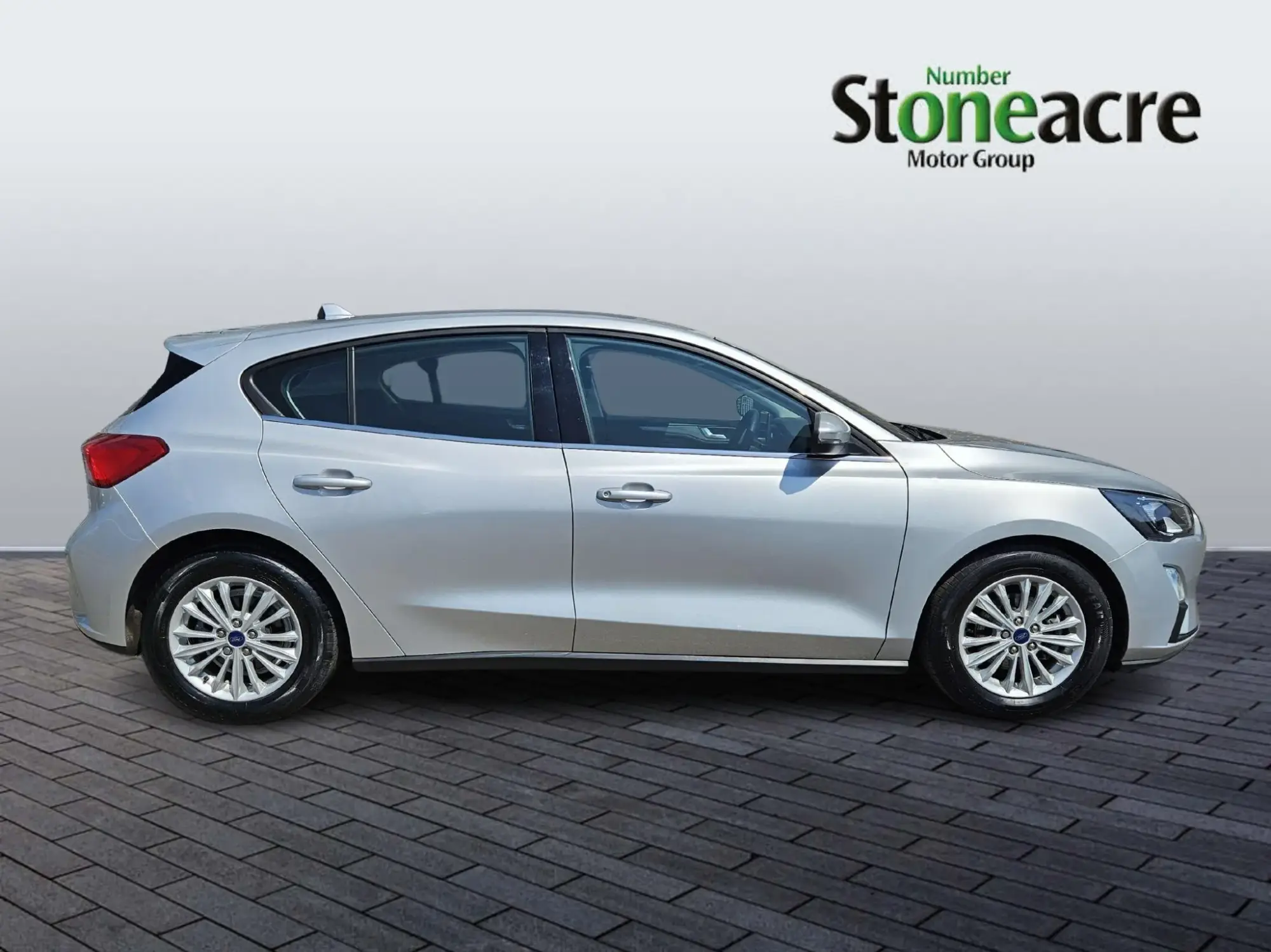 Ford Focus Image 2