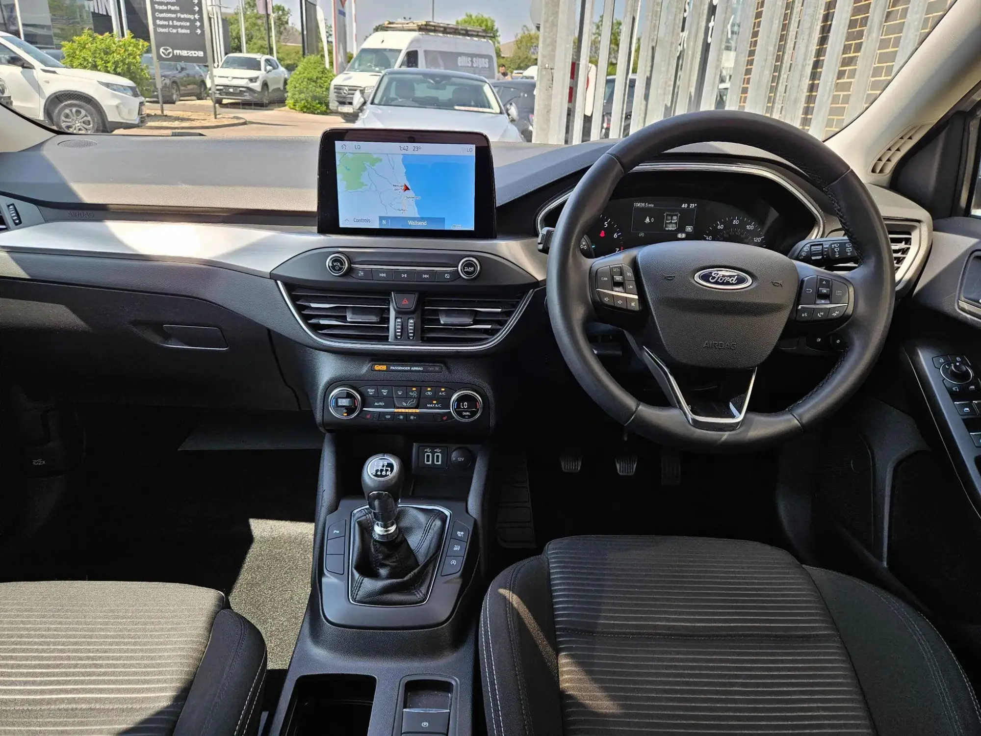 Ford Focus Image 12