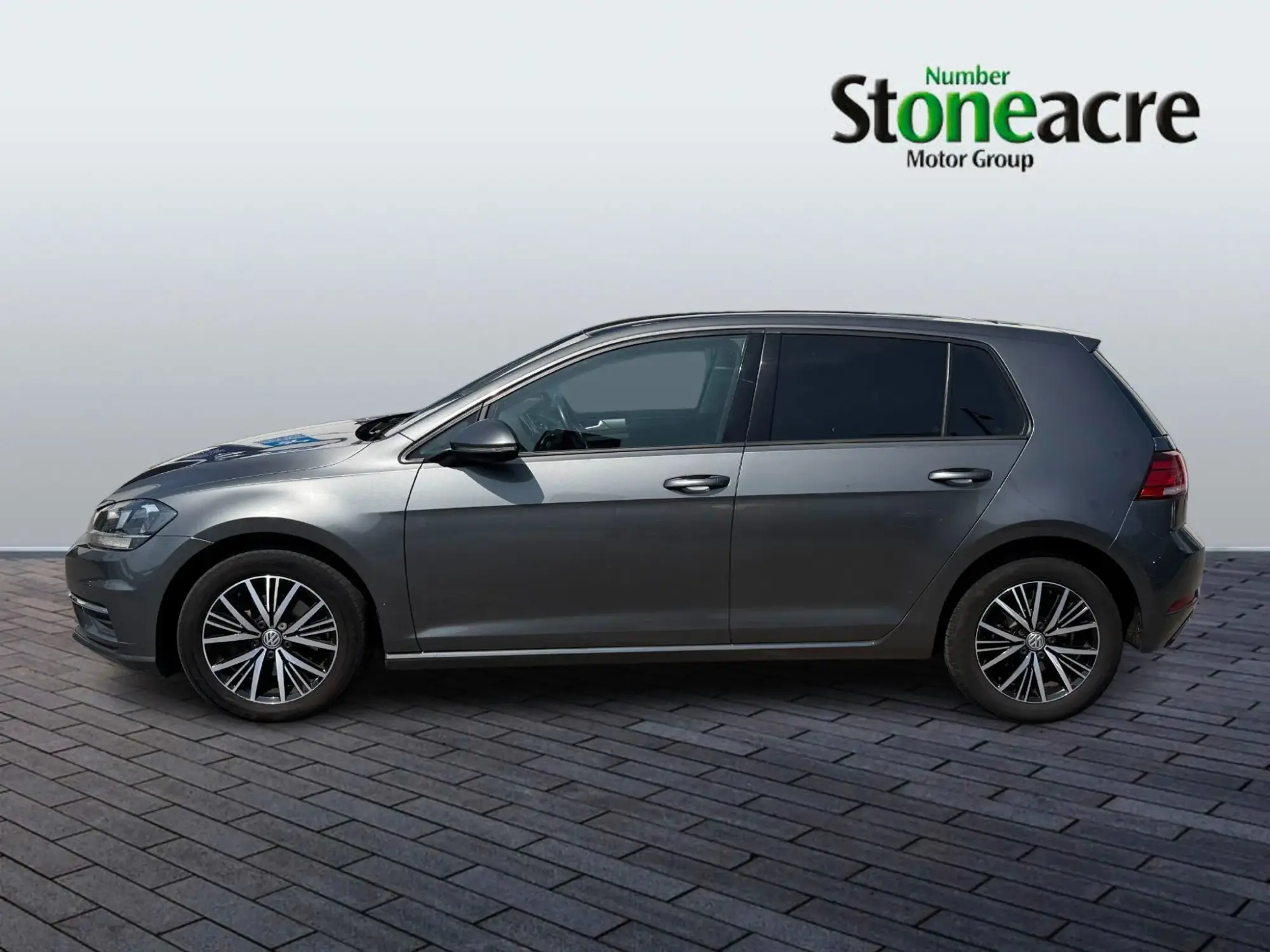 Volkswagen Golf Image 6