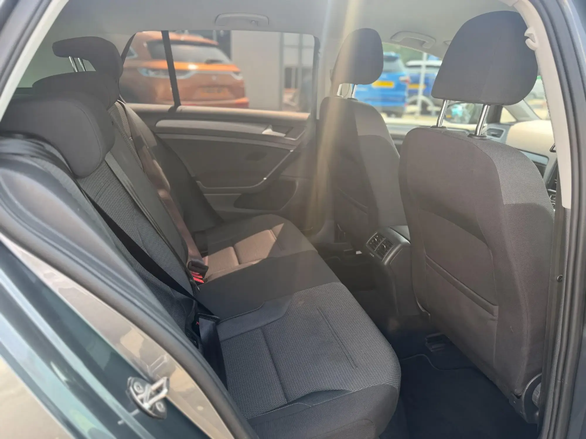 Volkswagen Golf Image 15
