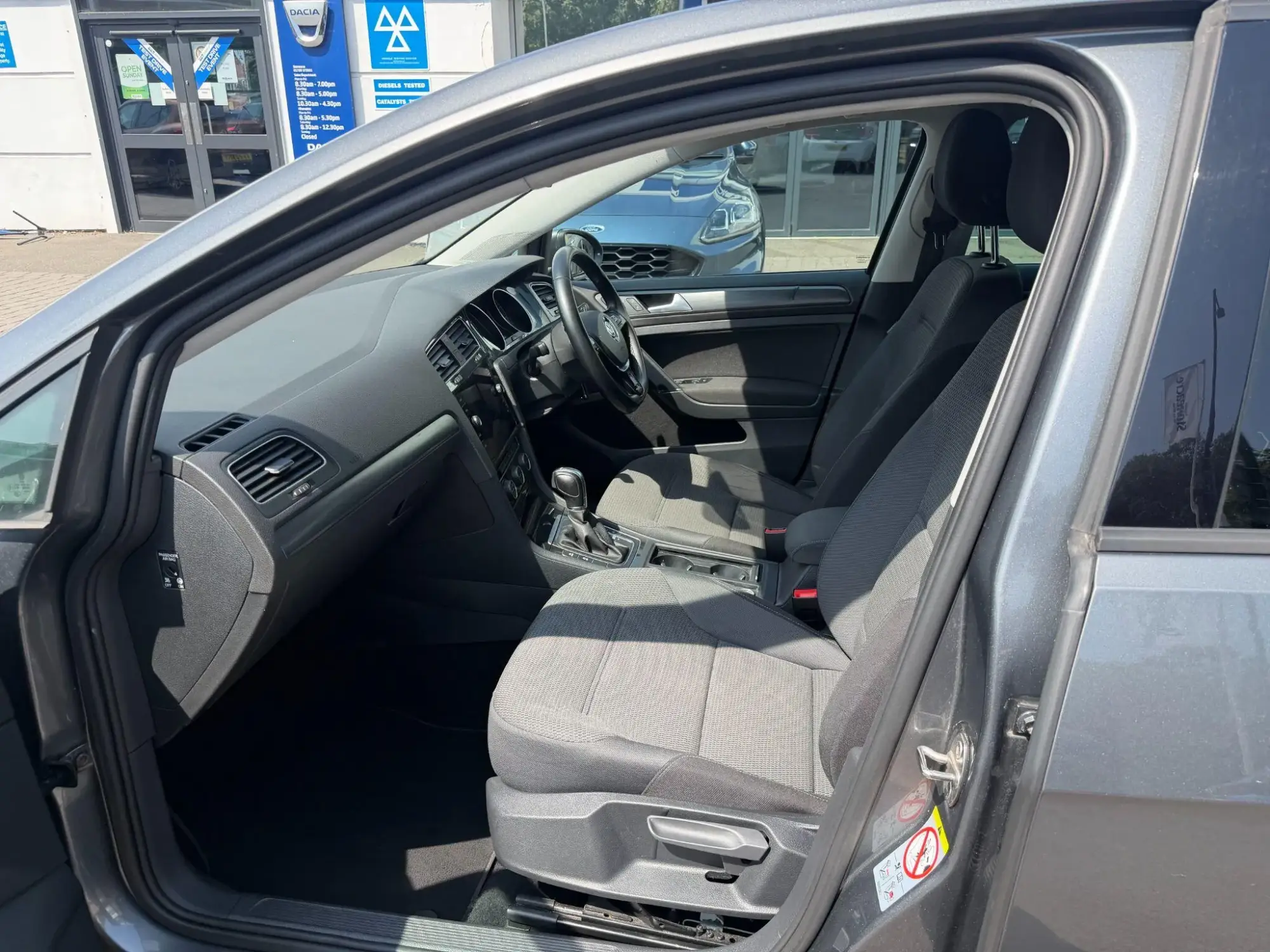 Volkswagen Golf Image 18