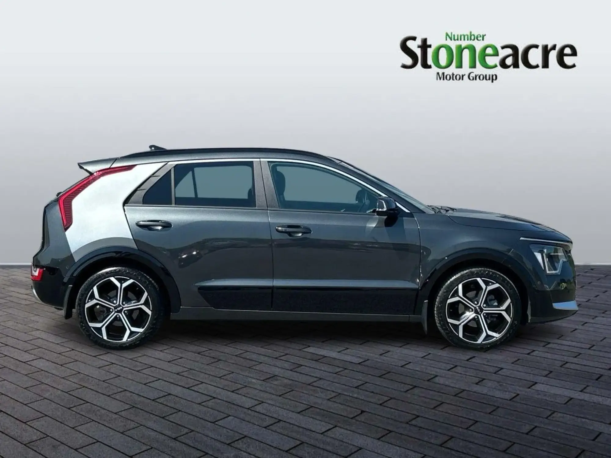 Kia Niro Hybrid 1.6 GDi Hybrid 4 5dr DCT NJ24VJO Image 2