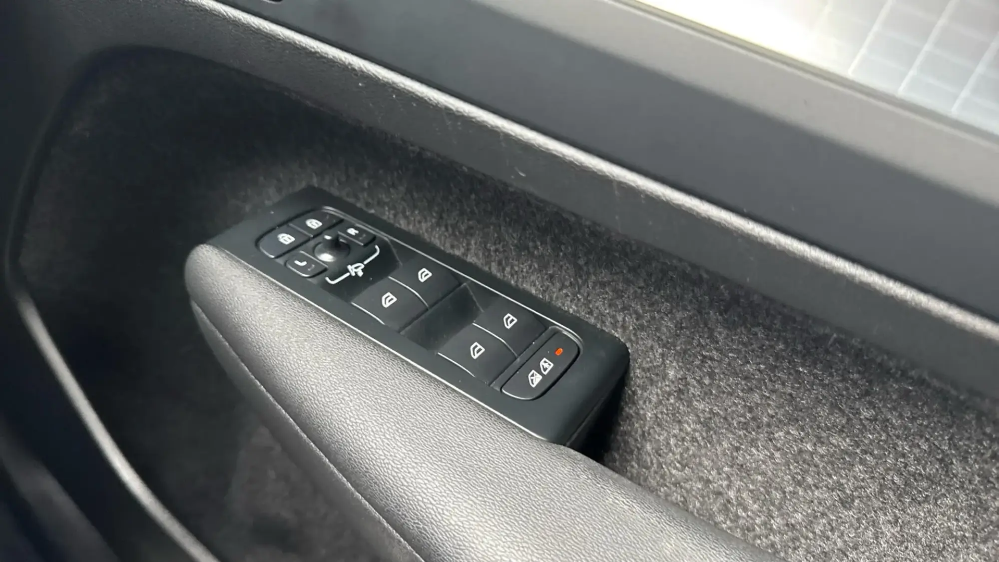 Volvo XC40 Image 23
