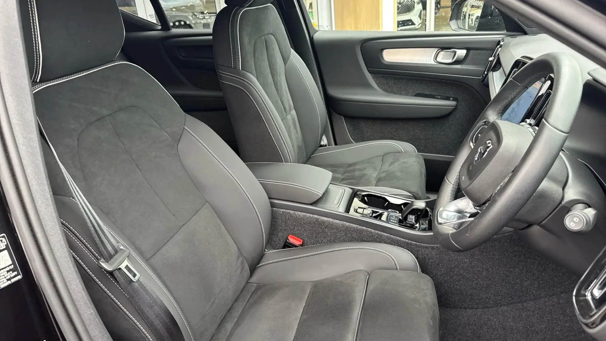 Volvo XC40 Image 34