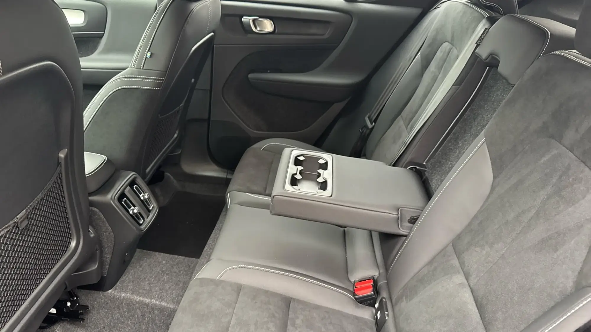 Volvo XC40 Image 36