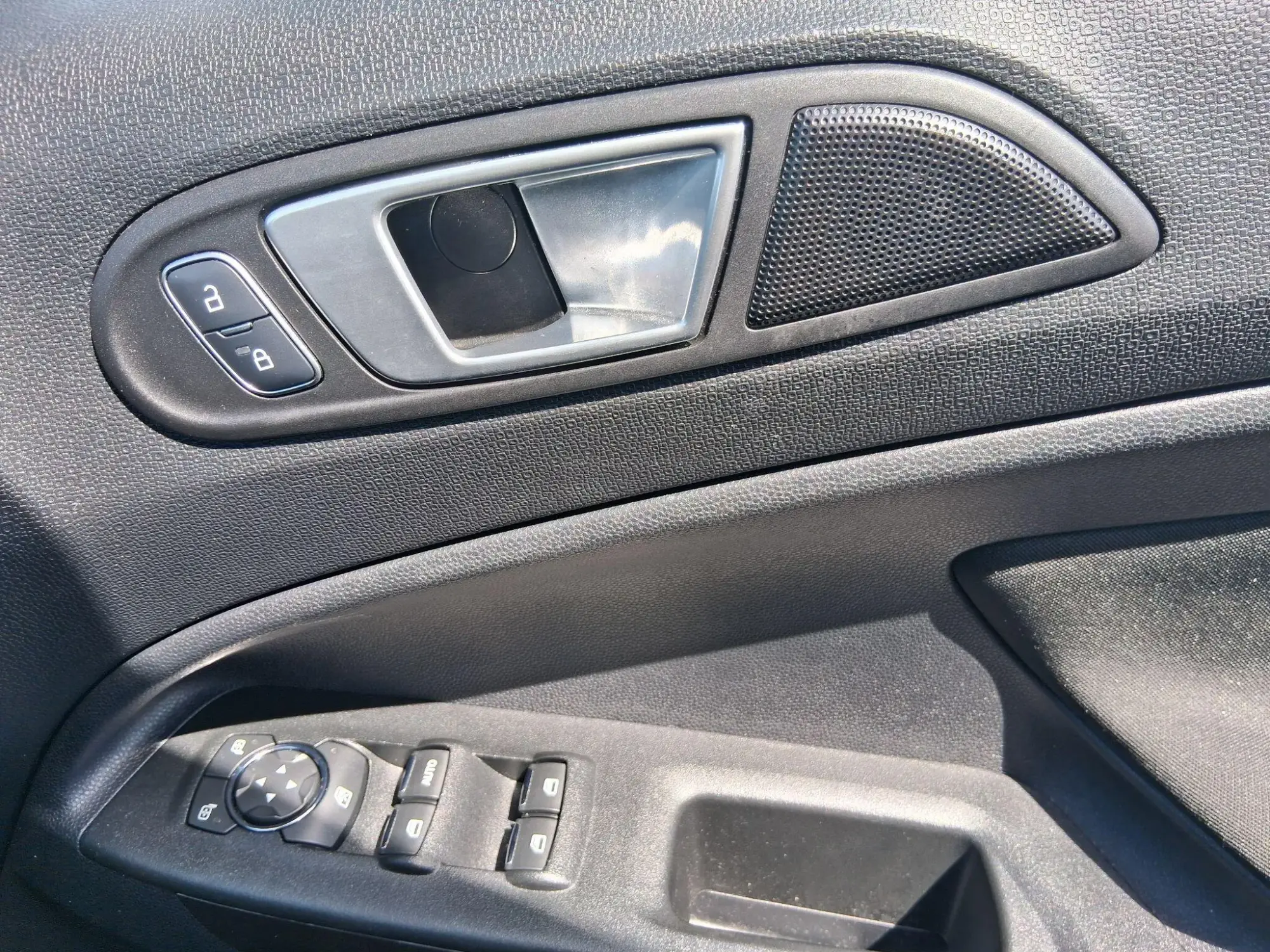 Ford EcoSport Image 15