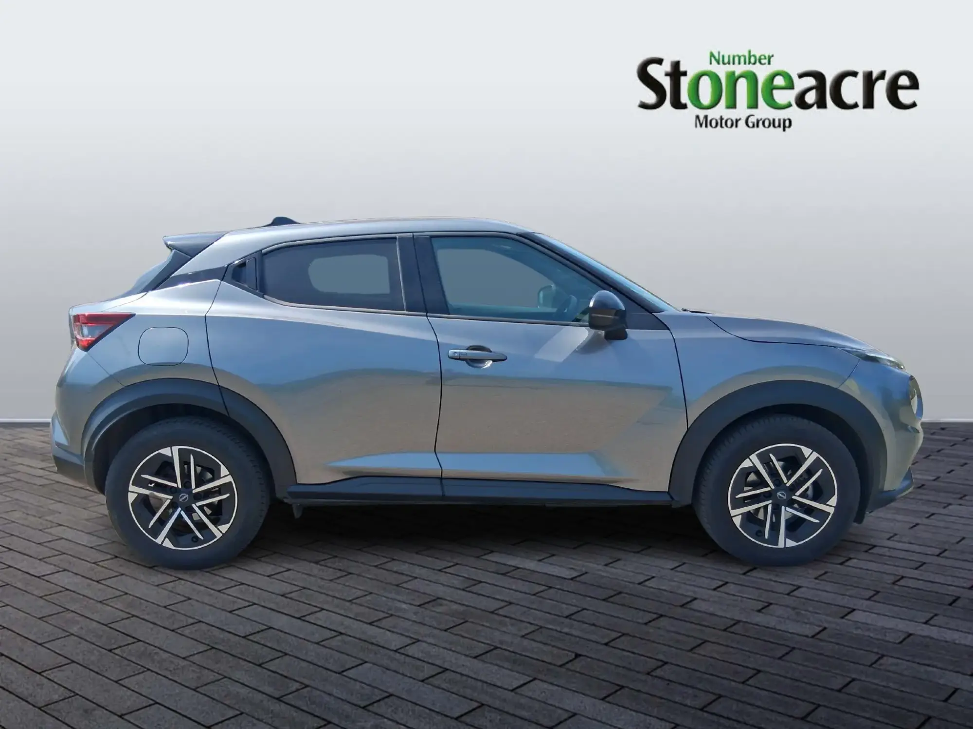 Nissan Juke Image 2