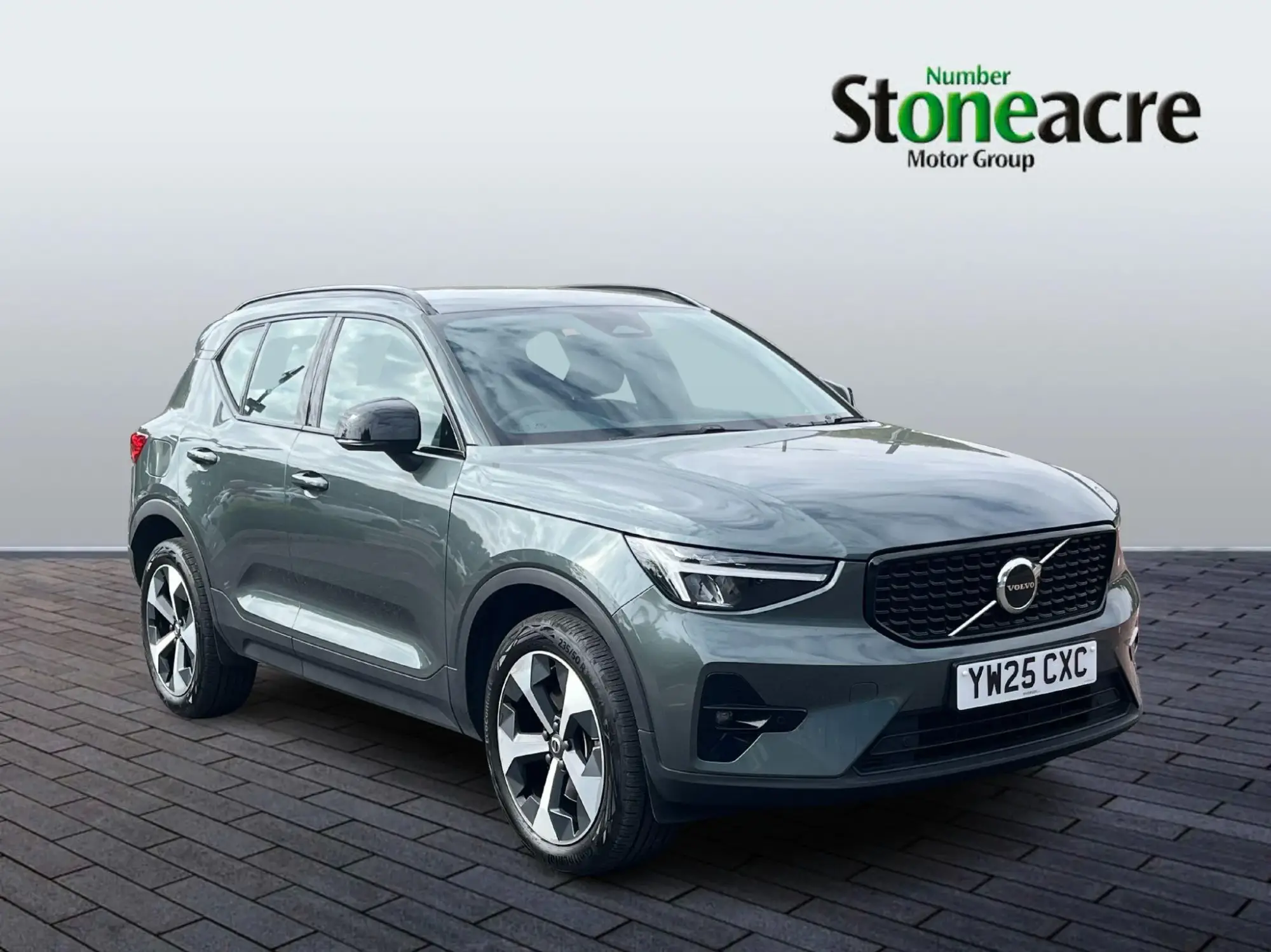 Volvo XC40 Image 1 Volvo XC40 Image 1