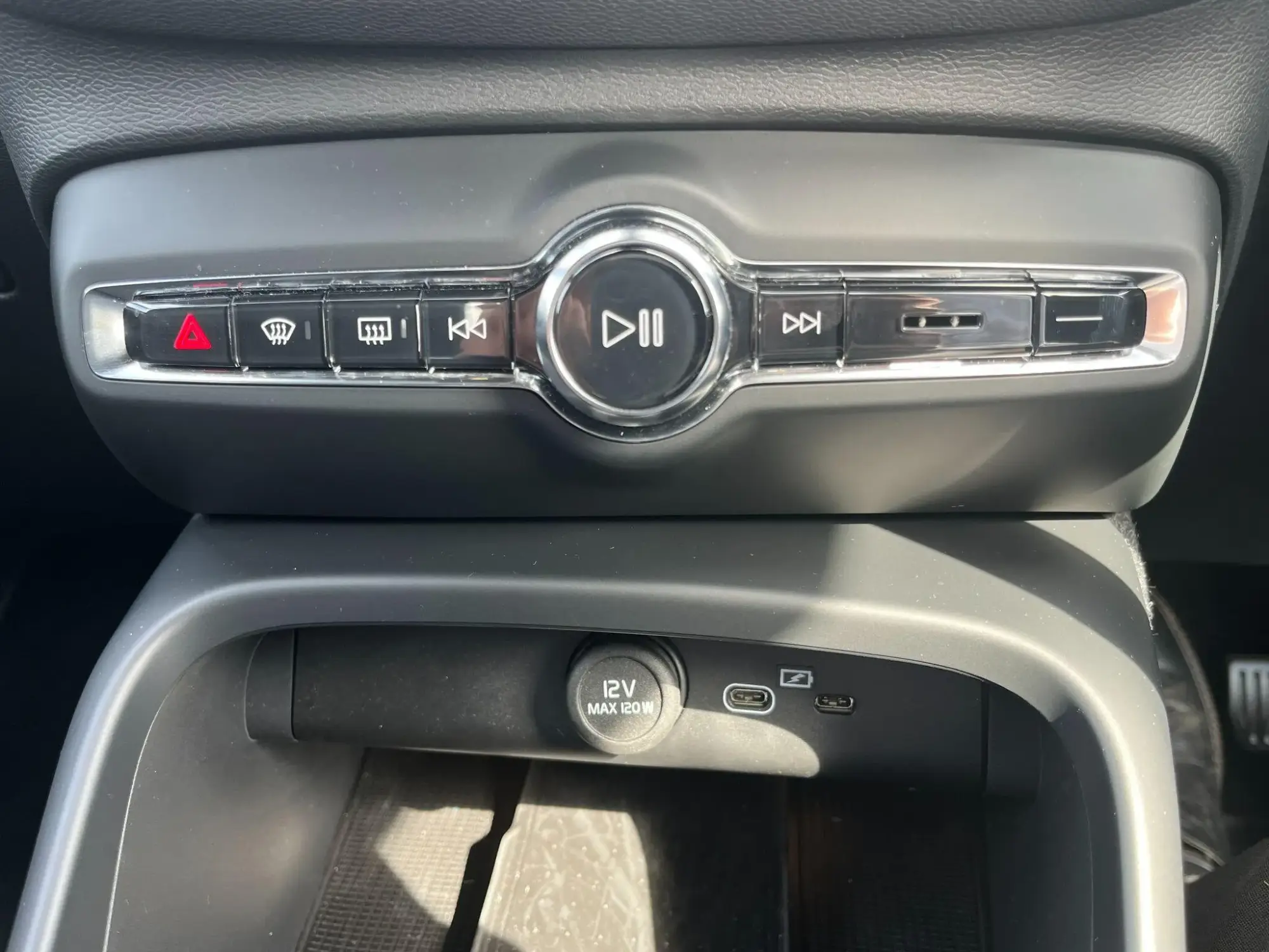 Volvo XC40 Image 14 Volvo XC40 Image 14