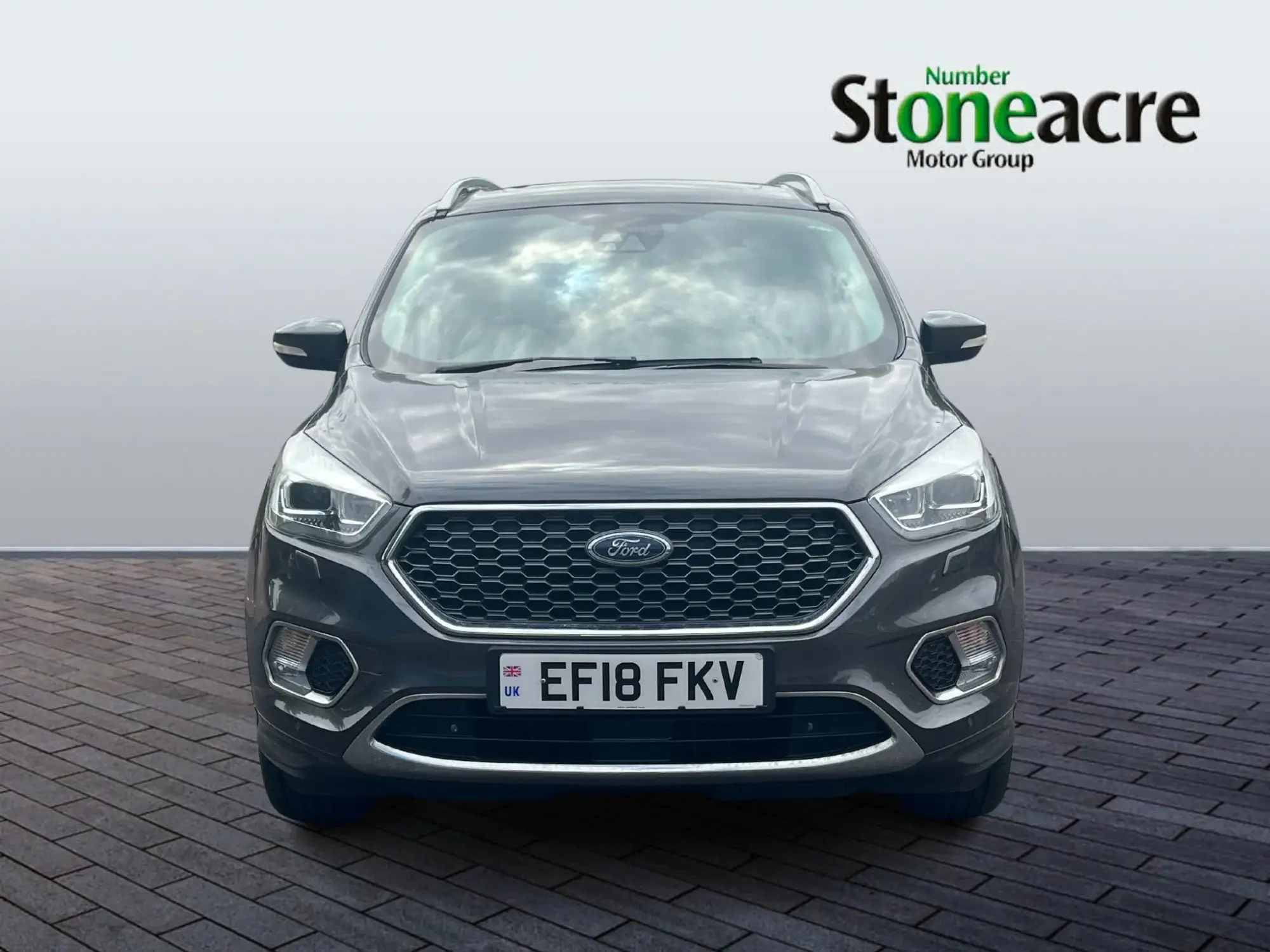 Ford Kuga 2.0 TDCi EcoBlue Vignale SUV 5dr Diesel Powershift AWD Euro 6 (s/s) (180 ps) EF18FKV Image 2