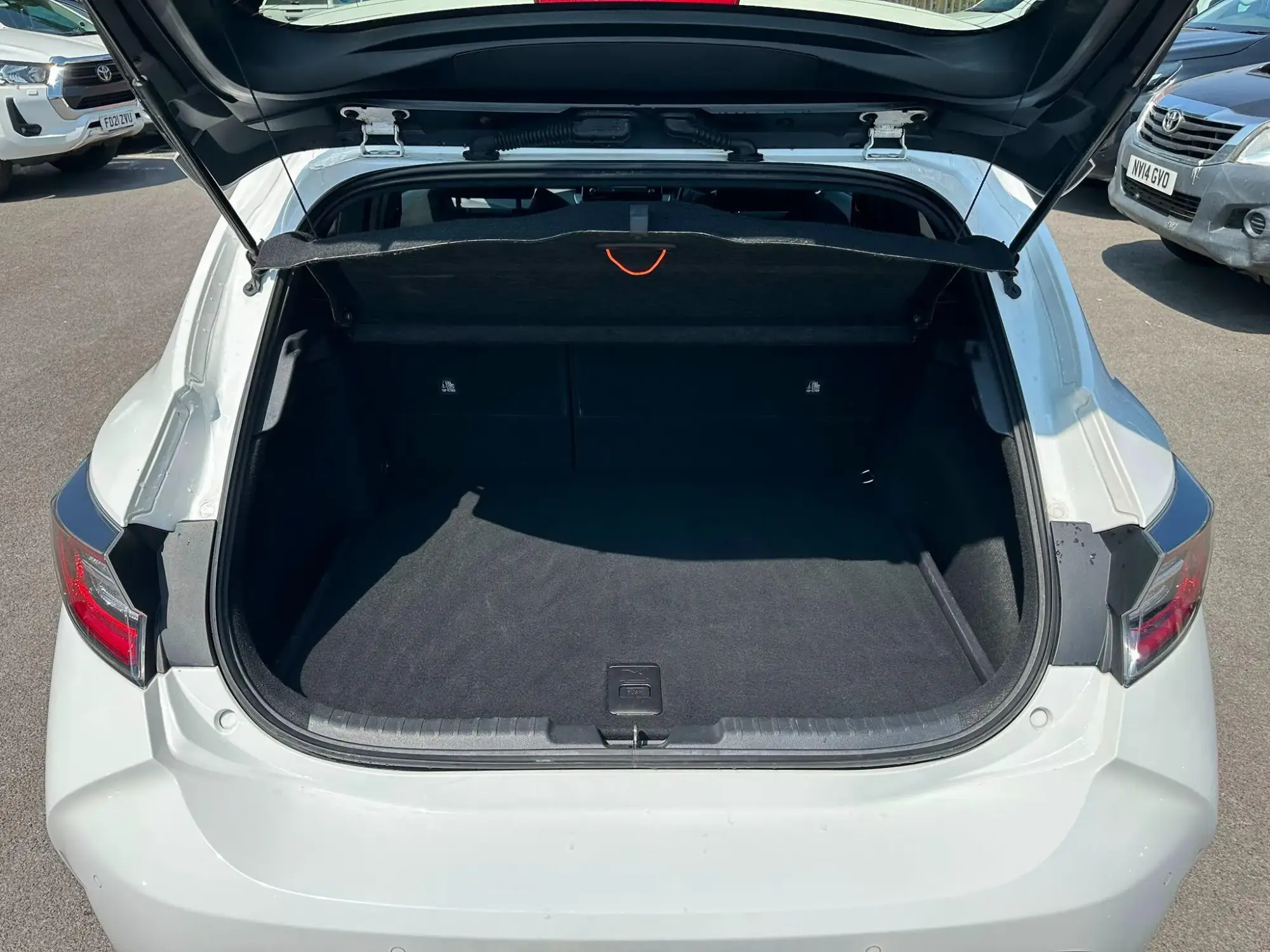 Toyota Corolla Hatchback Image 14 Toyota Corolla Hatchback Image 14