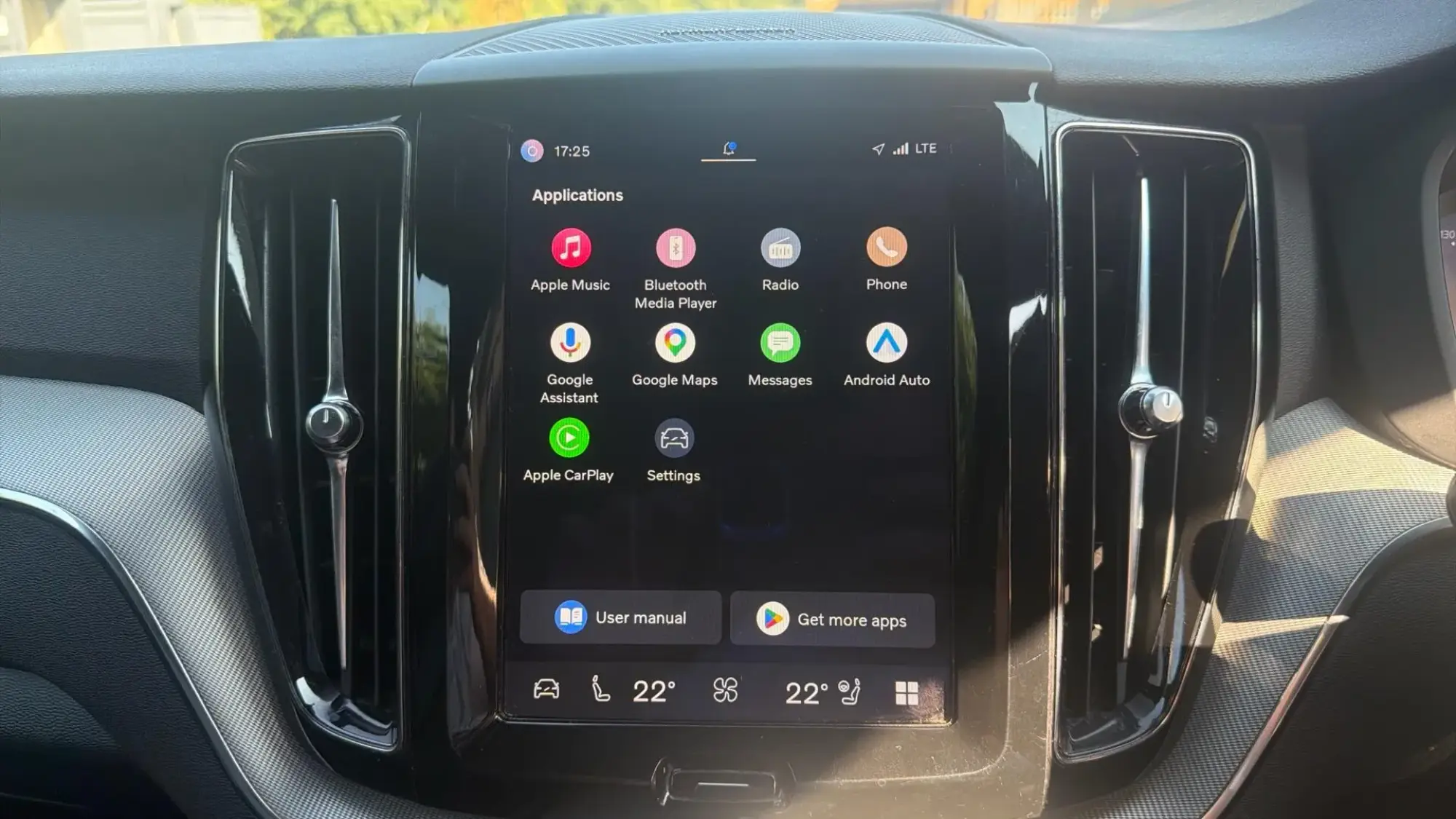 Volvo XC60 Image 12