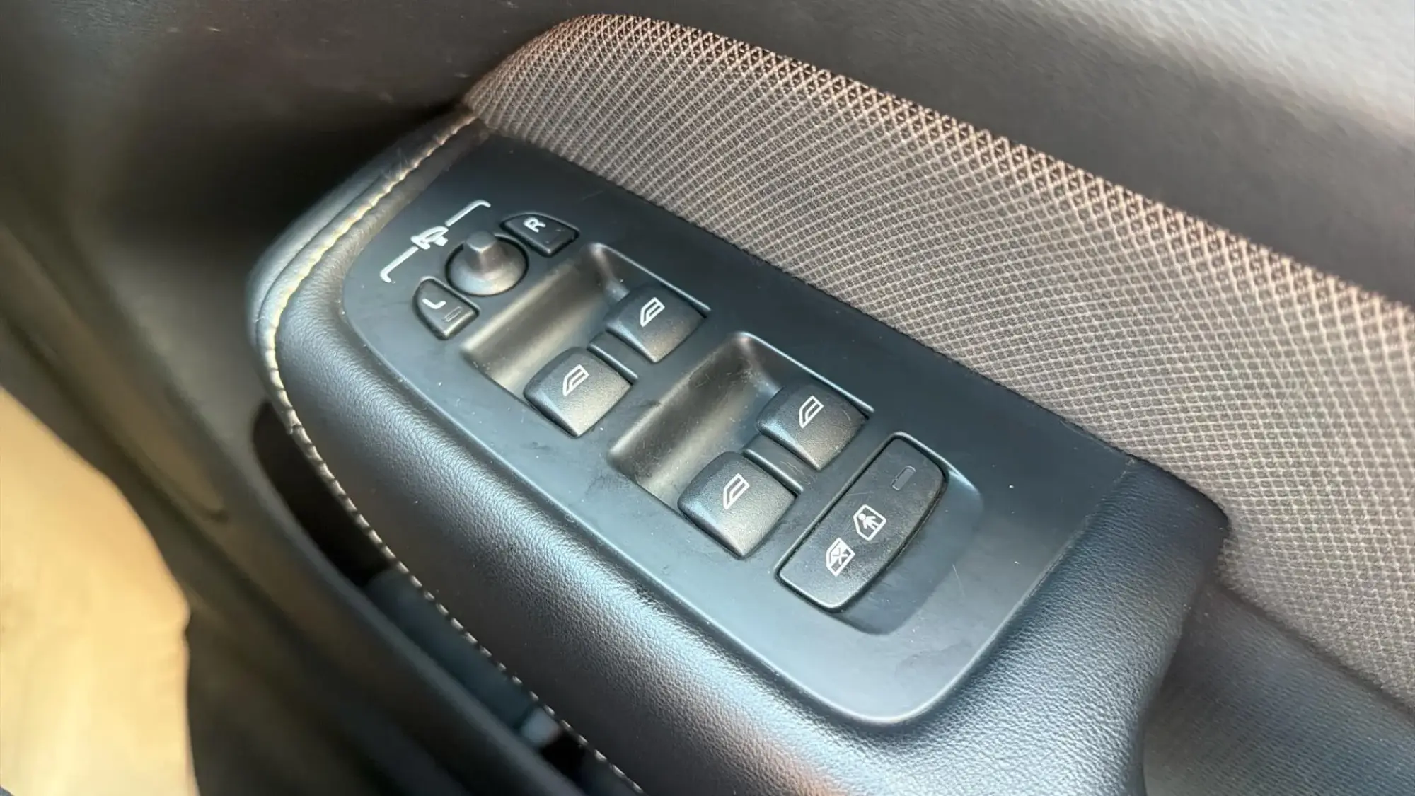 Volvo XC60 Image 23