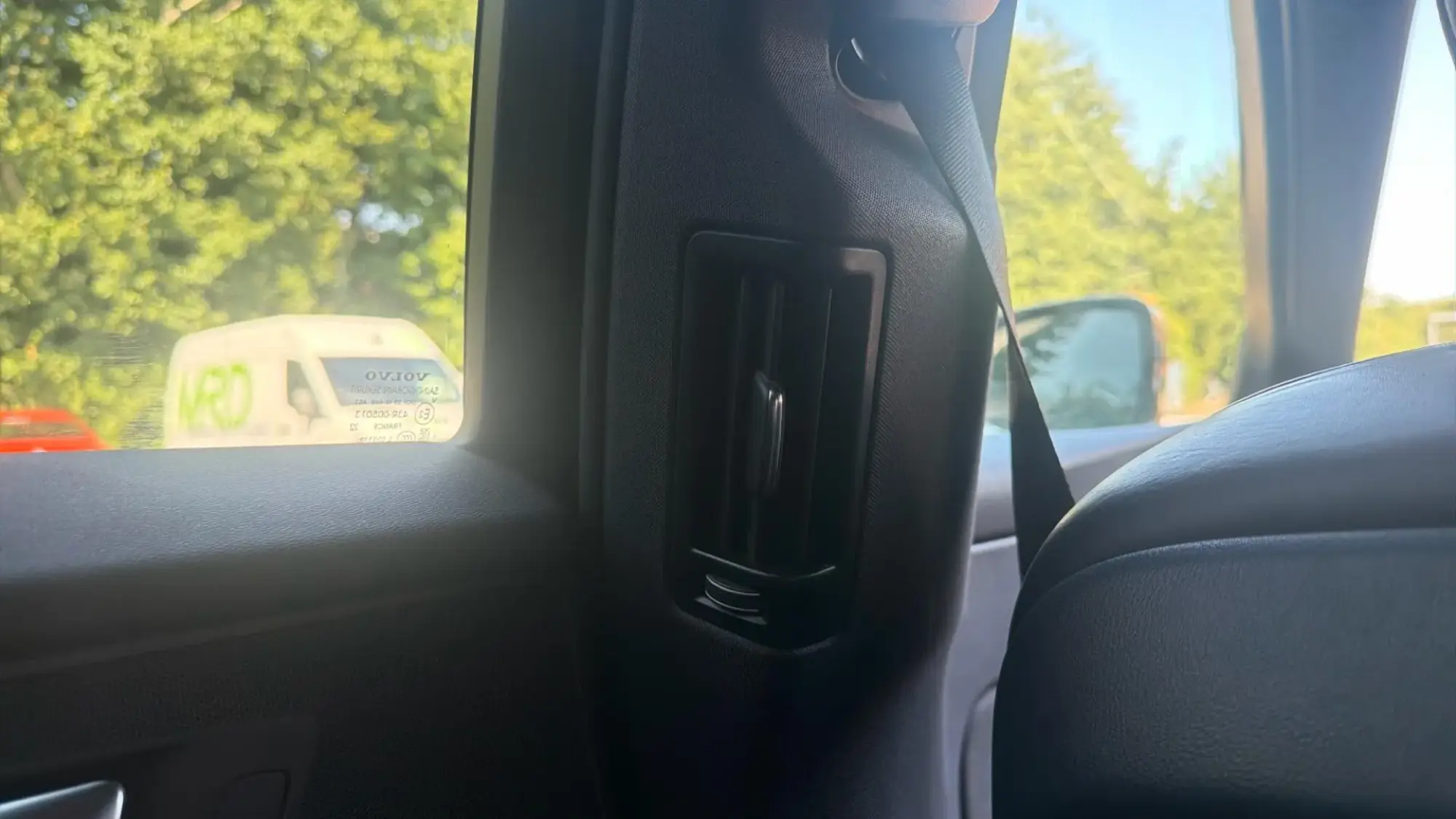 Volvo XC60 Image 34