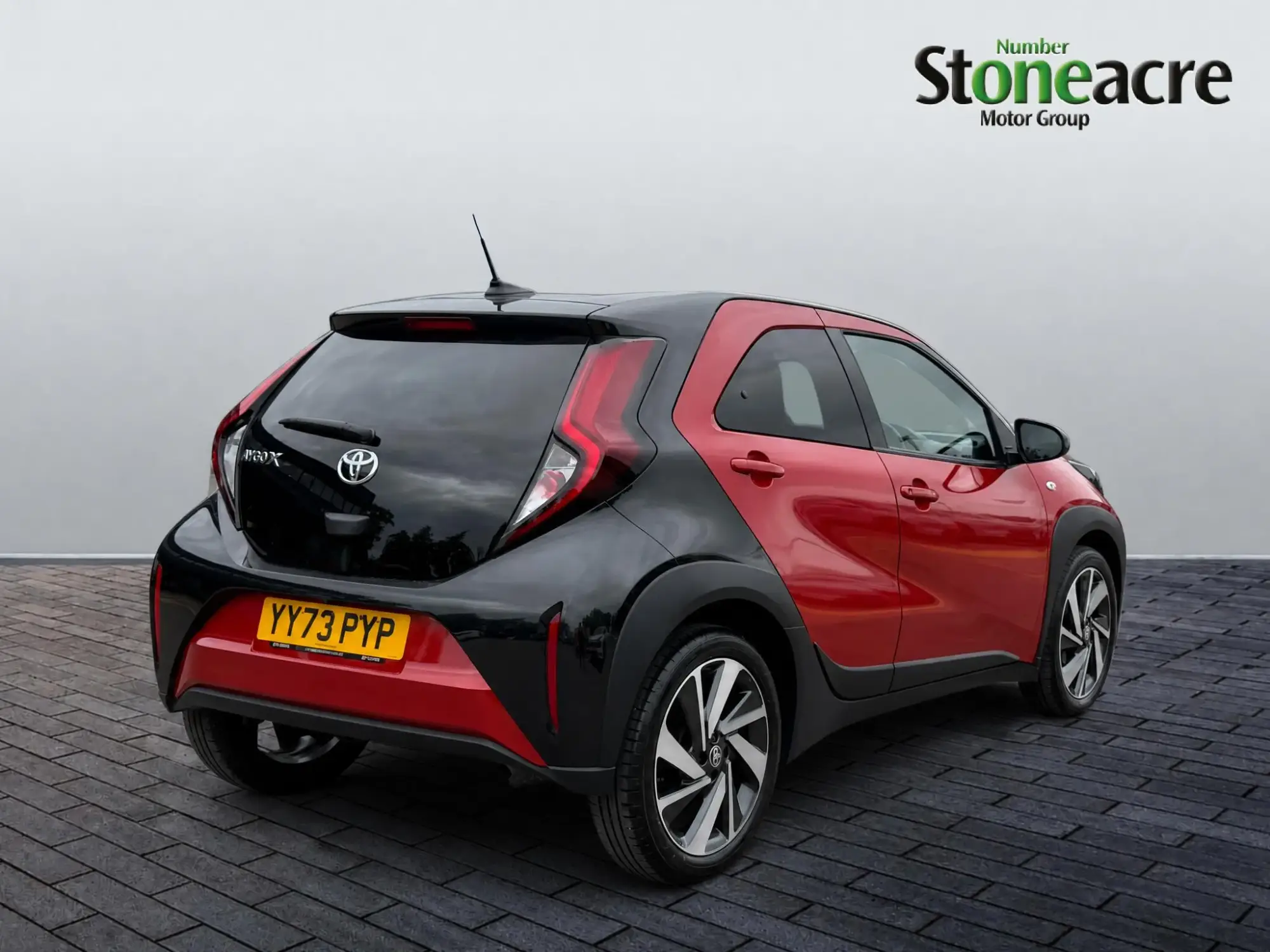 Toyota Aygo X 1.0 VVT-i Edge 5dr YY73PYP Image 3